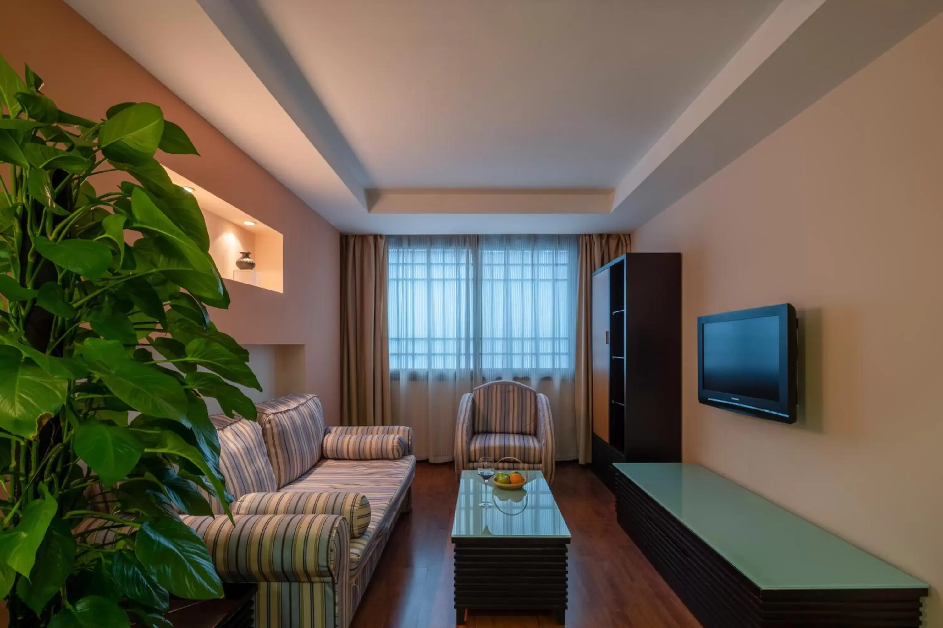Communal lounge/ TV room, Seating Area in Chengdu Tianfu Sunshine Hotel