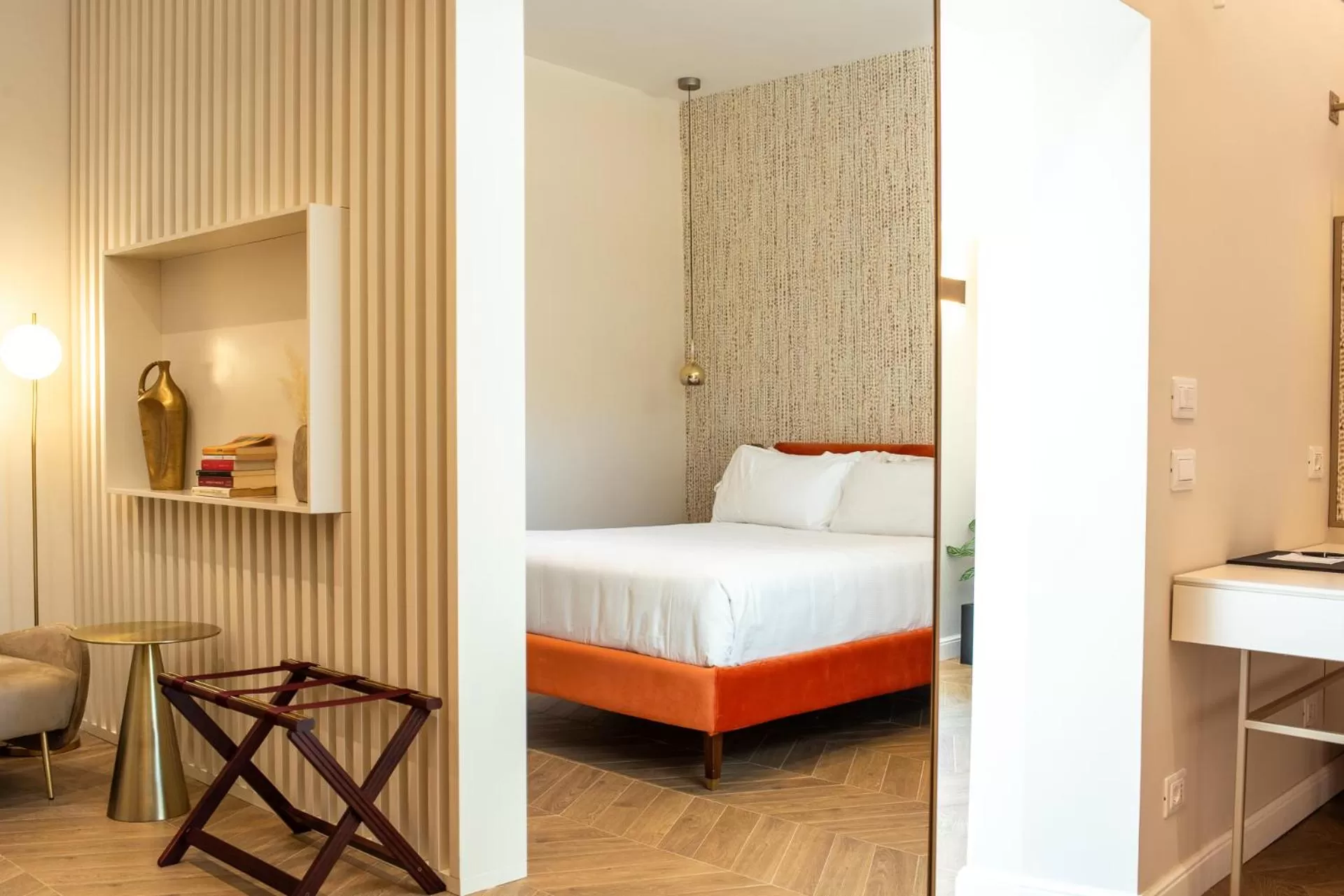 King Room with Garden View in Sentho Roma