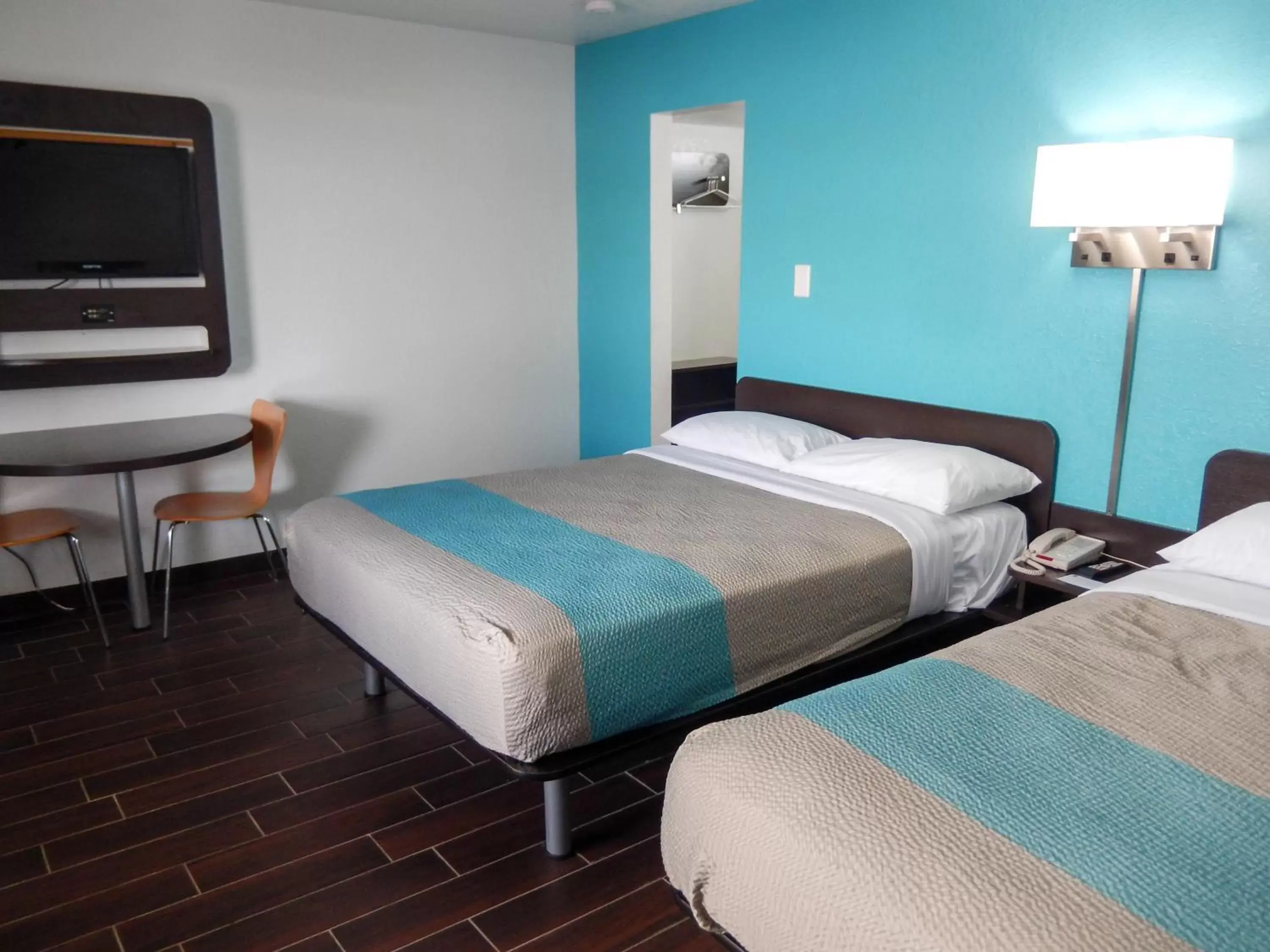 Bedroom, Bed in Motel 6-Portland, TX