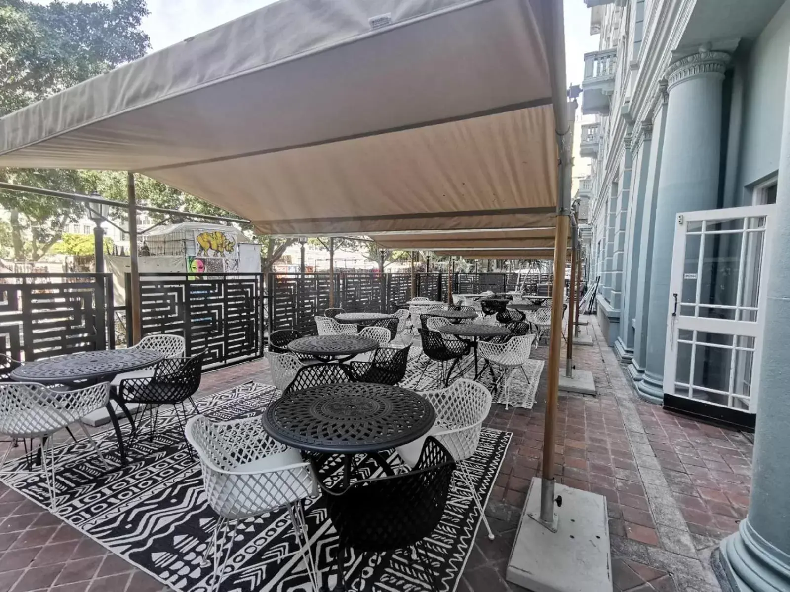 Restaurant/places to eat in ONOMO Hotel Cape Town – Inn On The Square