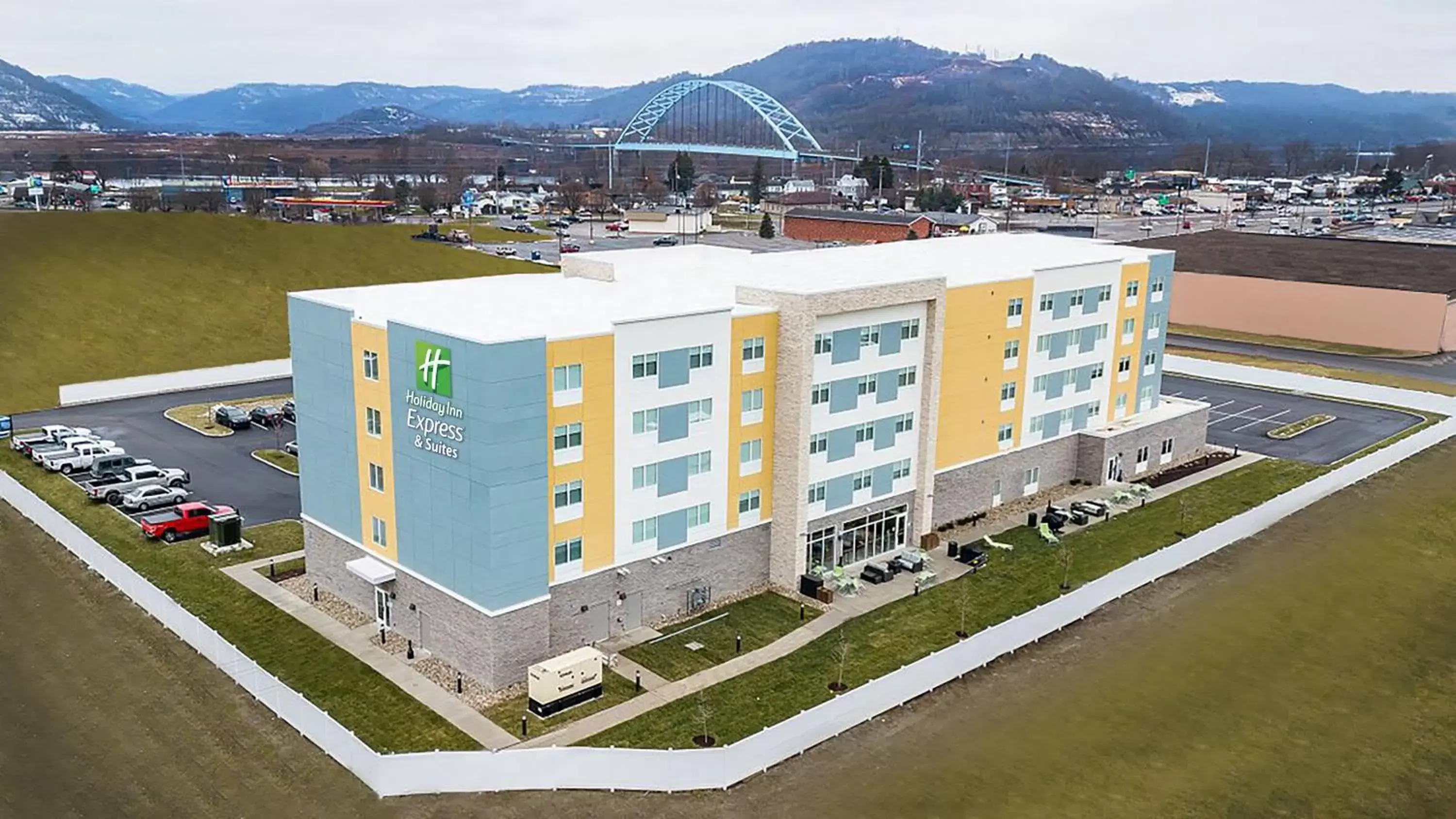 Property building, Bird's-eye View in Holiday Inn Express & Suites - Moundsville, an IHG Hotel