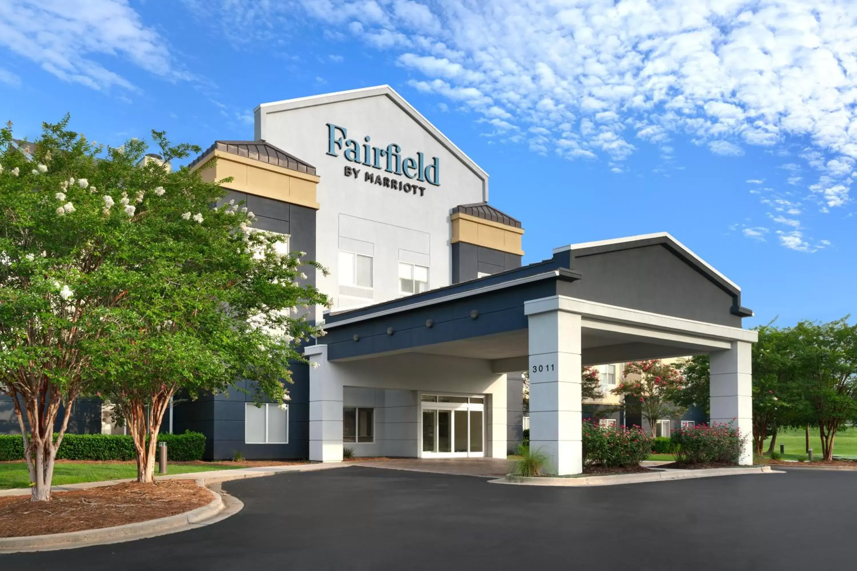 Property Building in Fairfield Inn & Suites by Marriott Albany