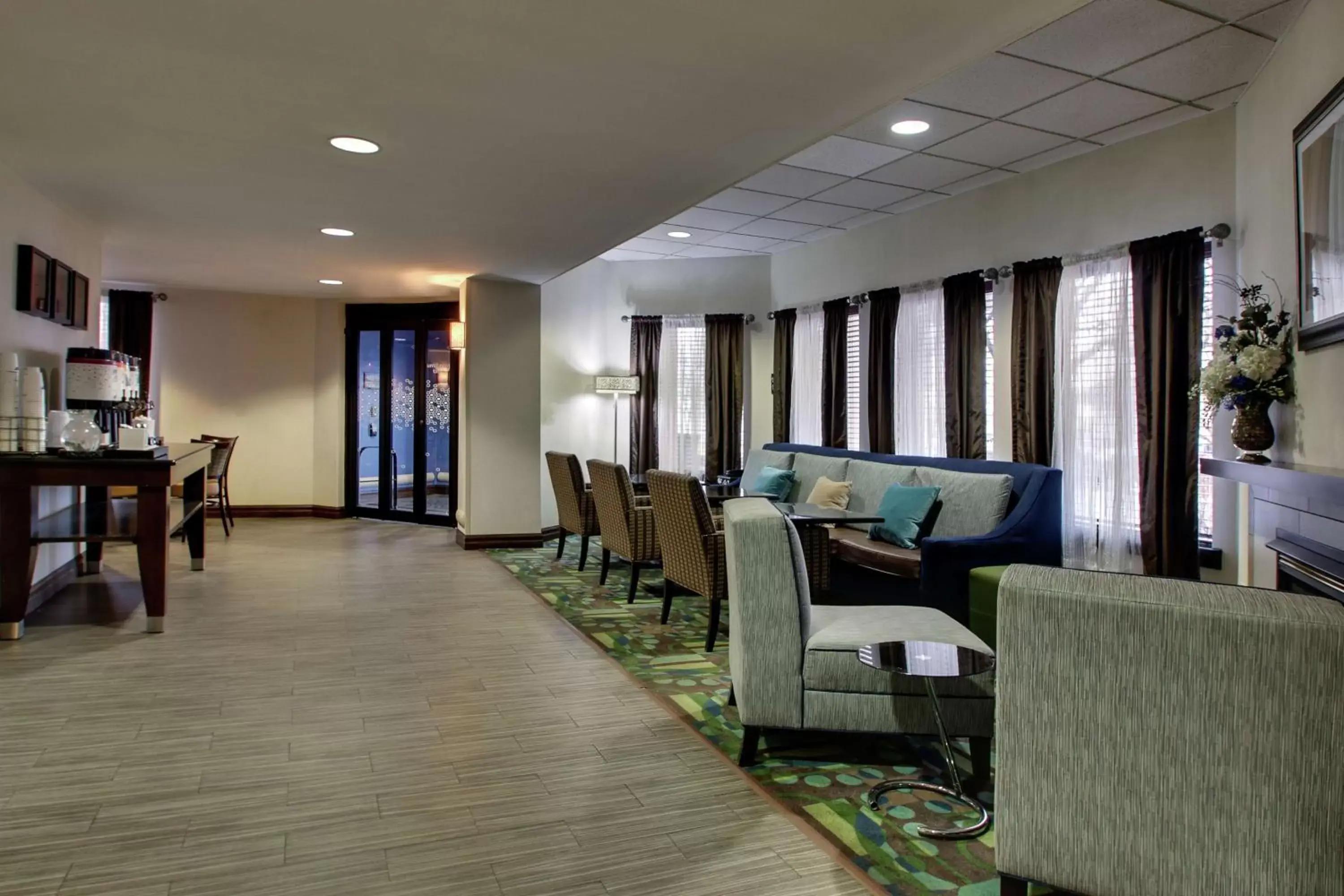 Lobby or reception, Restaurant/Places to Eat in Hampton Inn DuBois