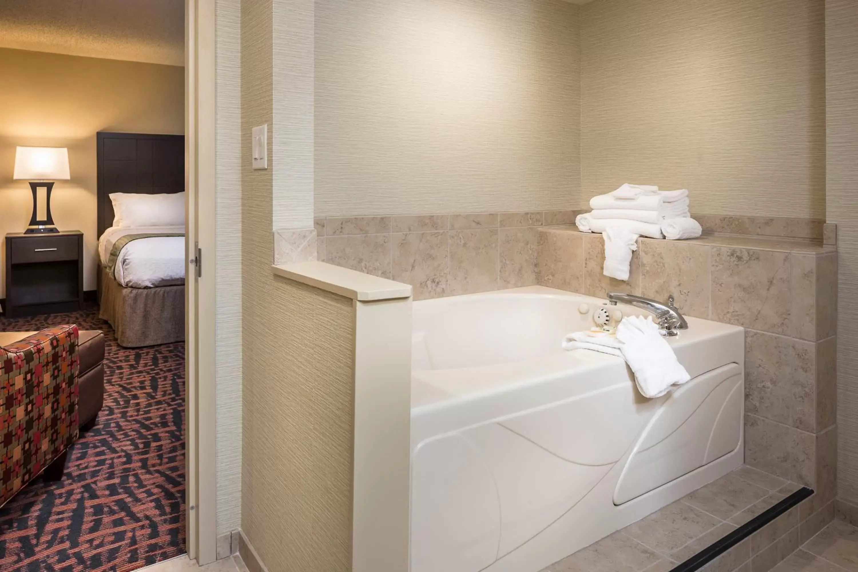 Photo of the whole room, Bathroom in Holiday Inn Wichita East I-35, an IHG Hotel