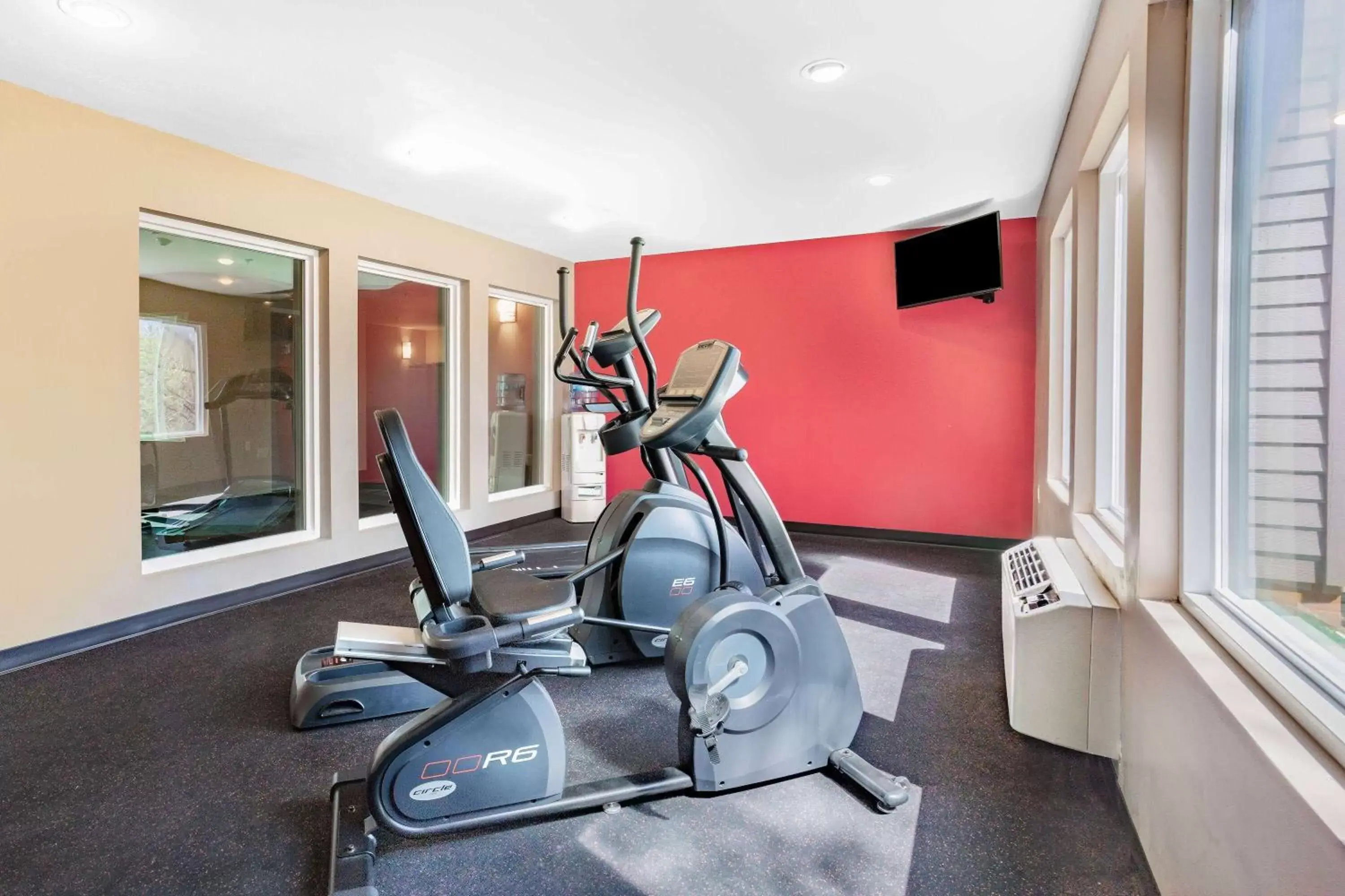 Fitness Center/Facilities in Ramada by Wyndham Hendersonville