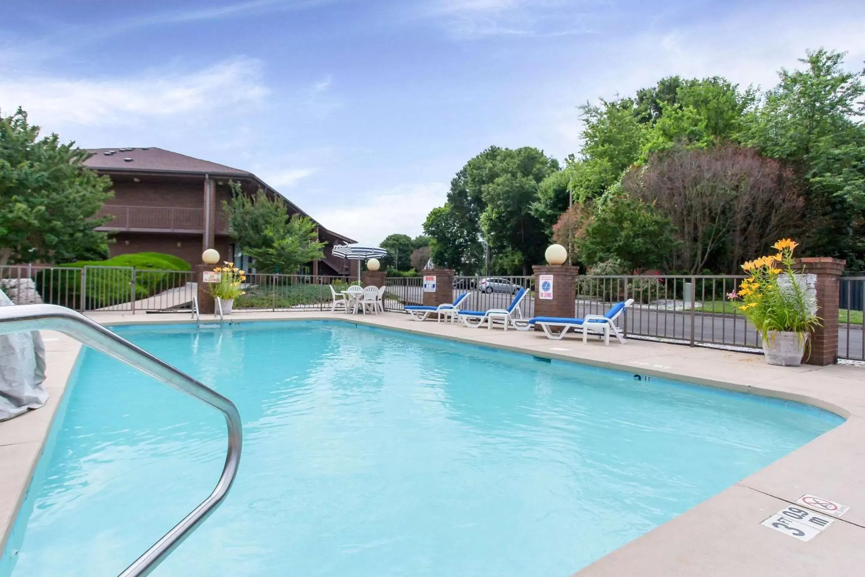 On site, Swimming Pool in Quality Inn Mount Airy Mayberry