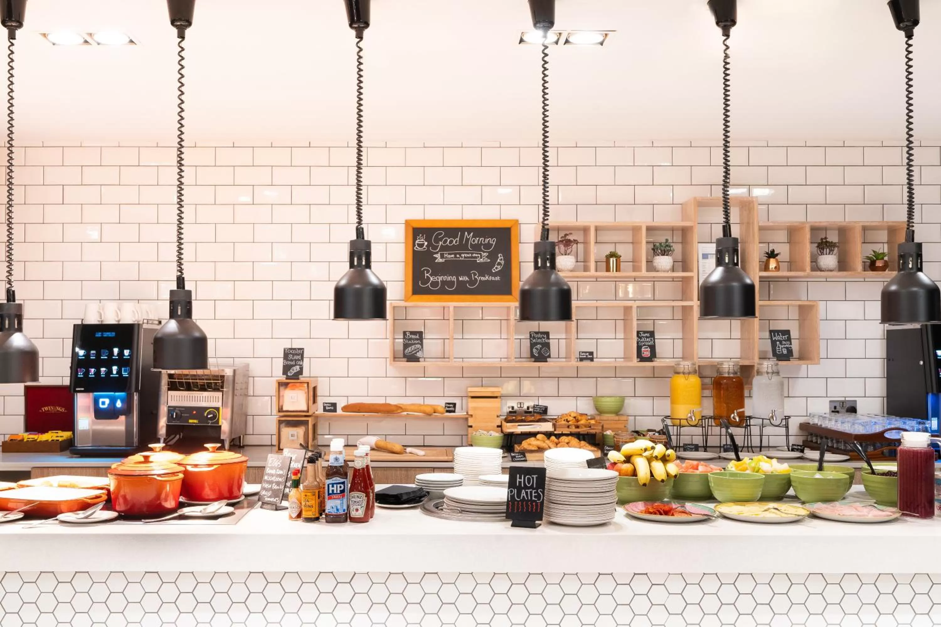 Restaurant/places to eat in Holiday Inn Stevenage by IHG