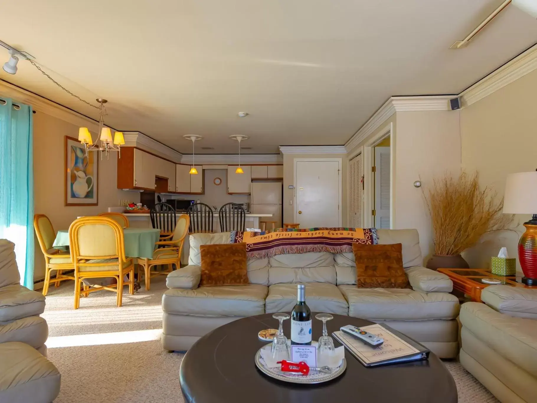 Bedroom, Seating Area in Shaker Mill Inn