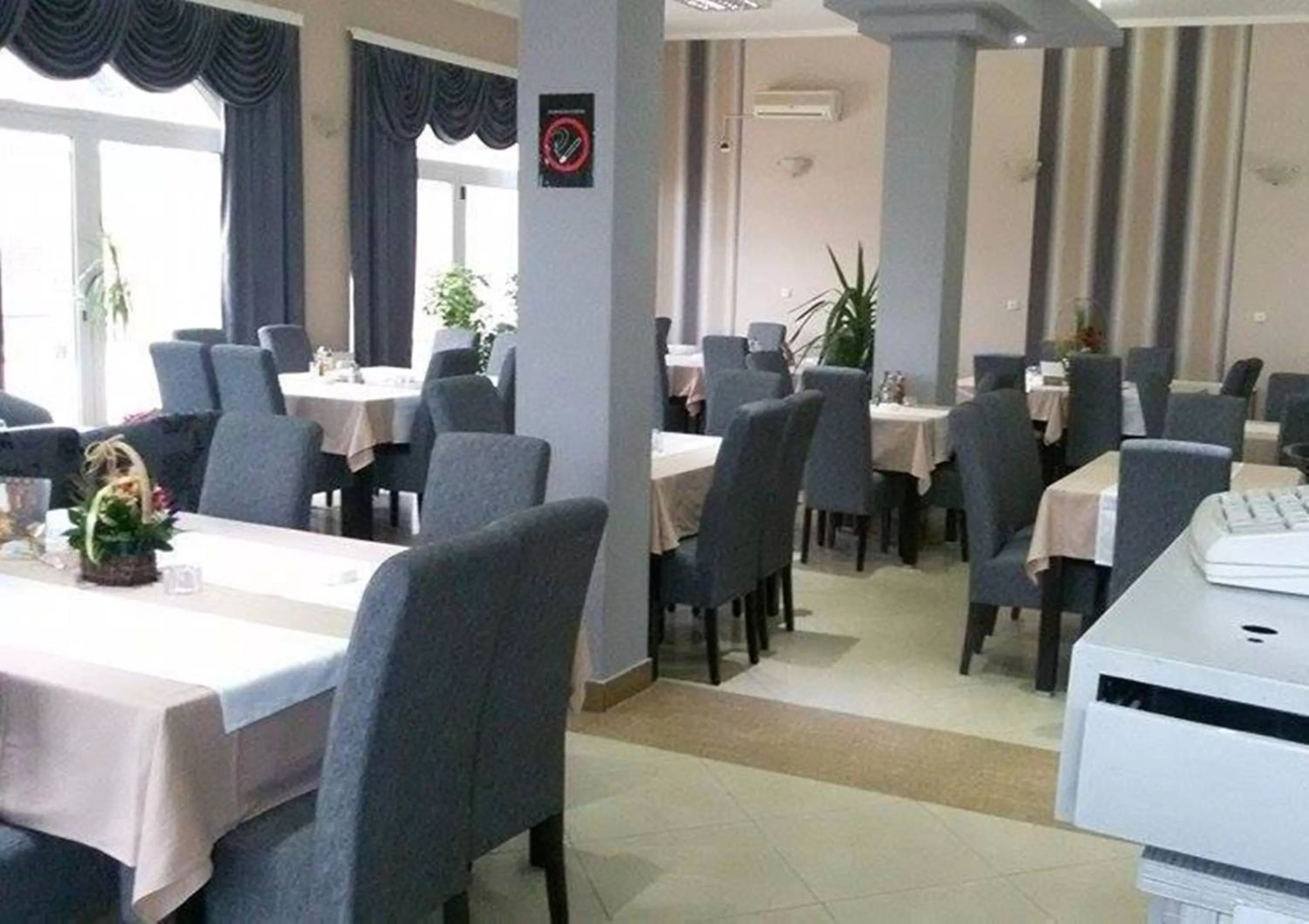 Restaurant/places to eat in Garni Hotel Kaća