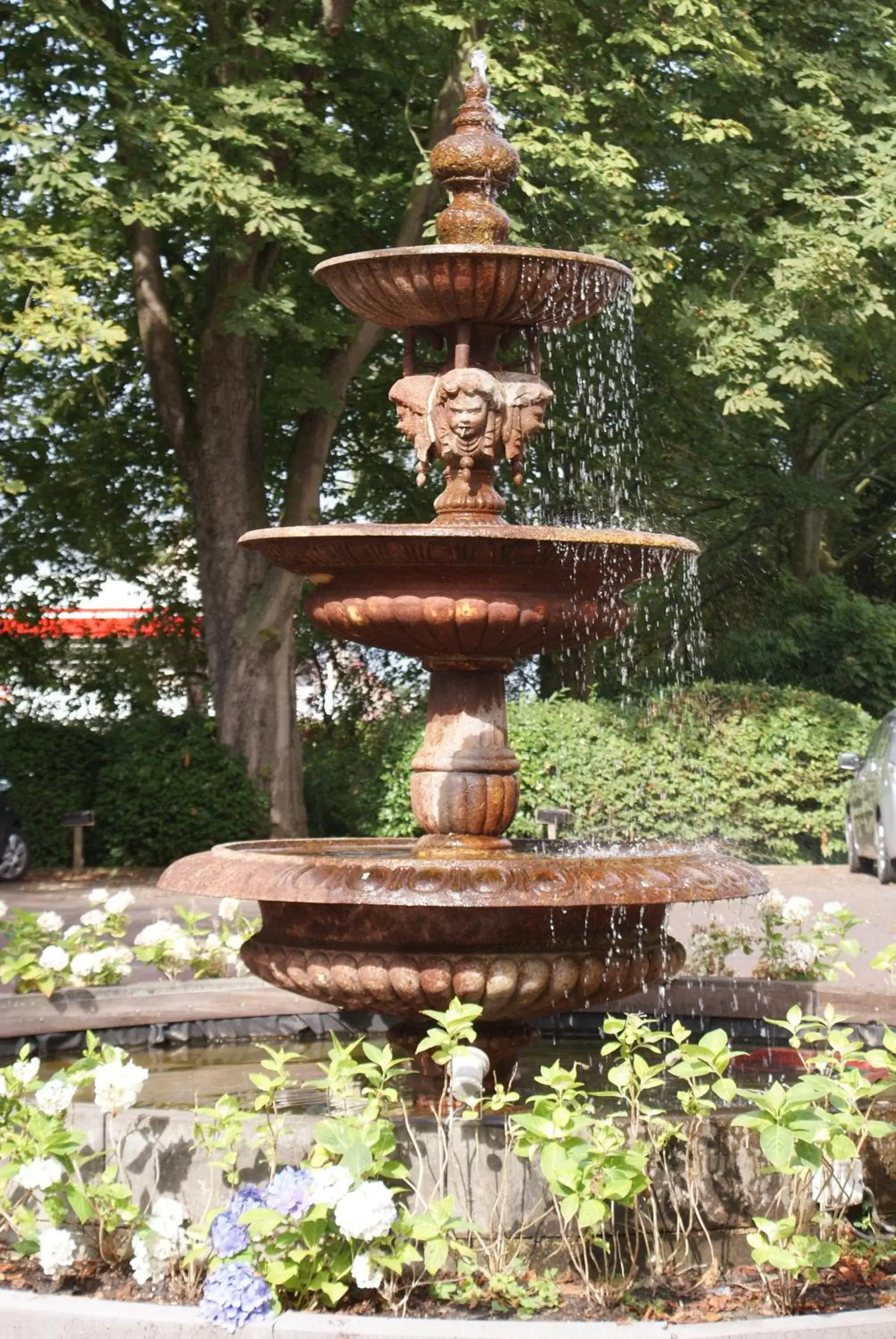 Facade/entrance in Fletcher Hotel-Restaurant de Dikke van Dale Facade/entrance in Fletcher Hotel-Restaurant de Dikke van Dale