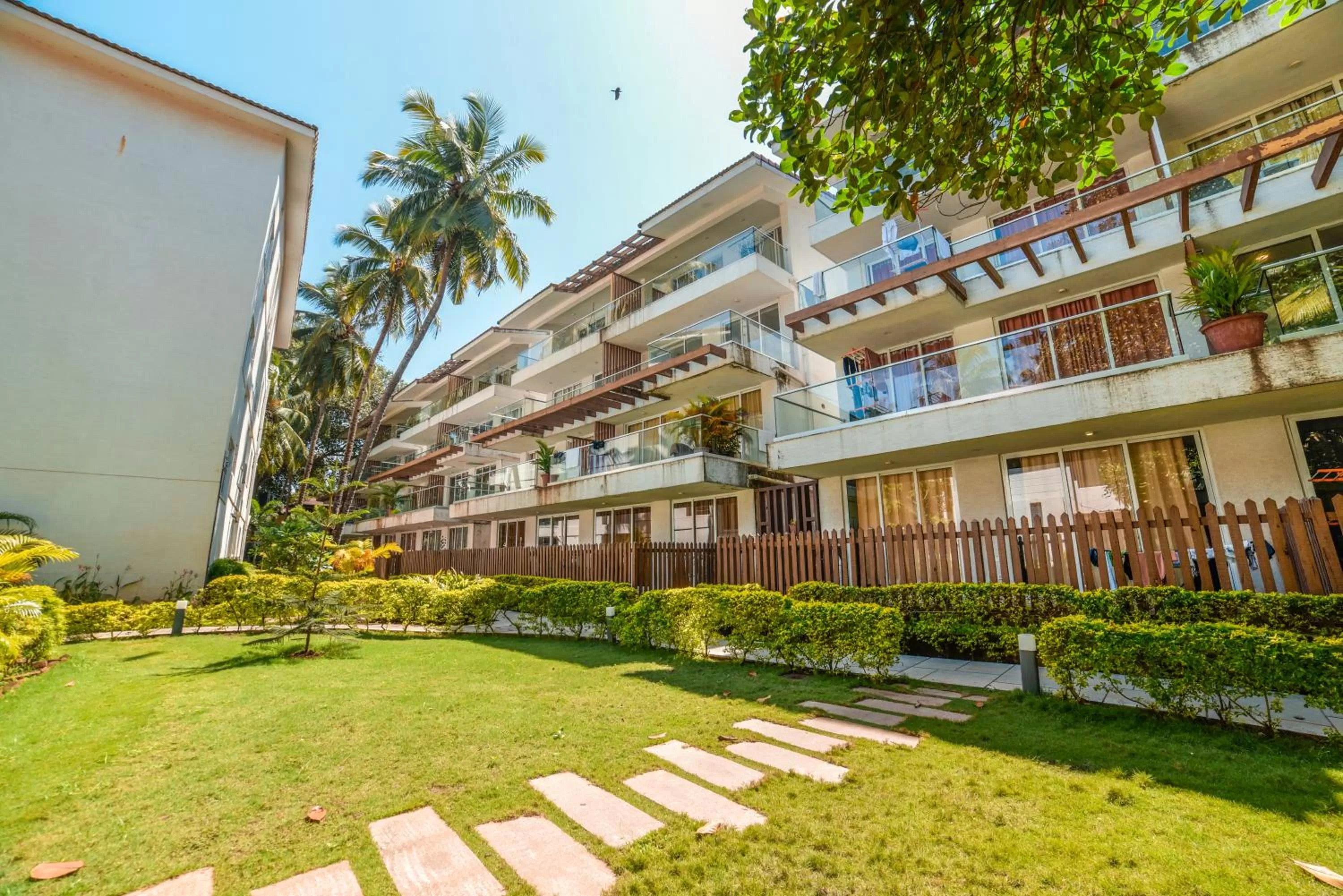 Property building in Eternal wave by HappyInch