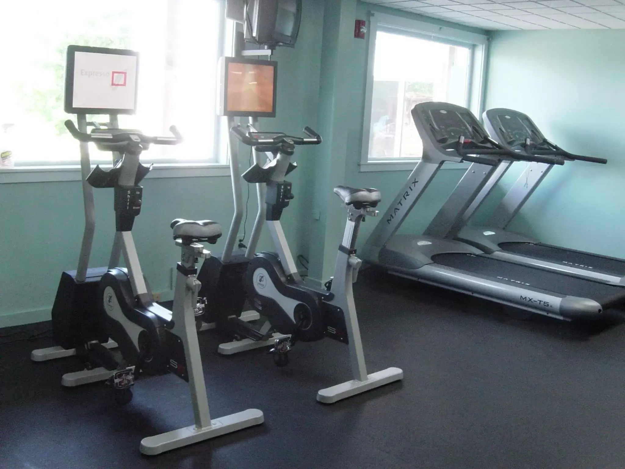 Fitness centre/facilities, Fitness Center/Facilities in Gunstock Inn & Suites
