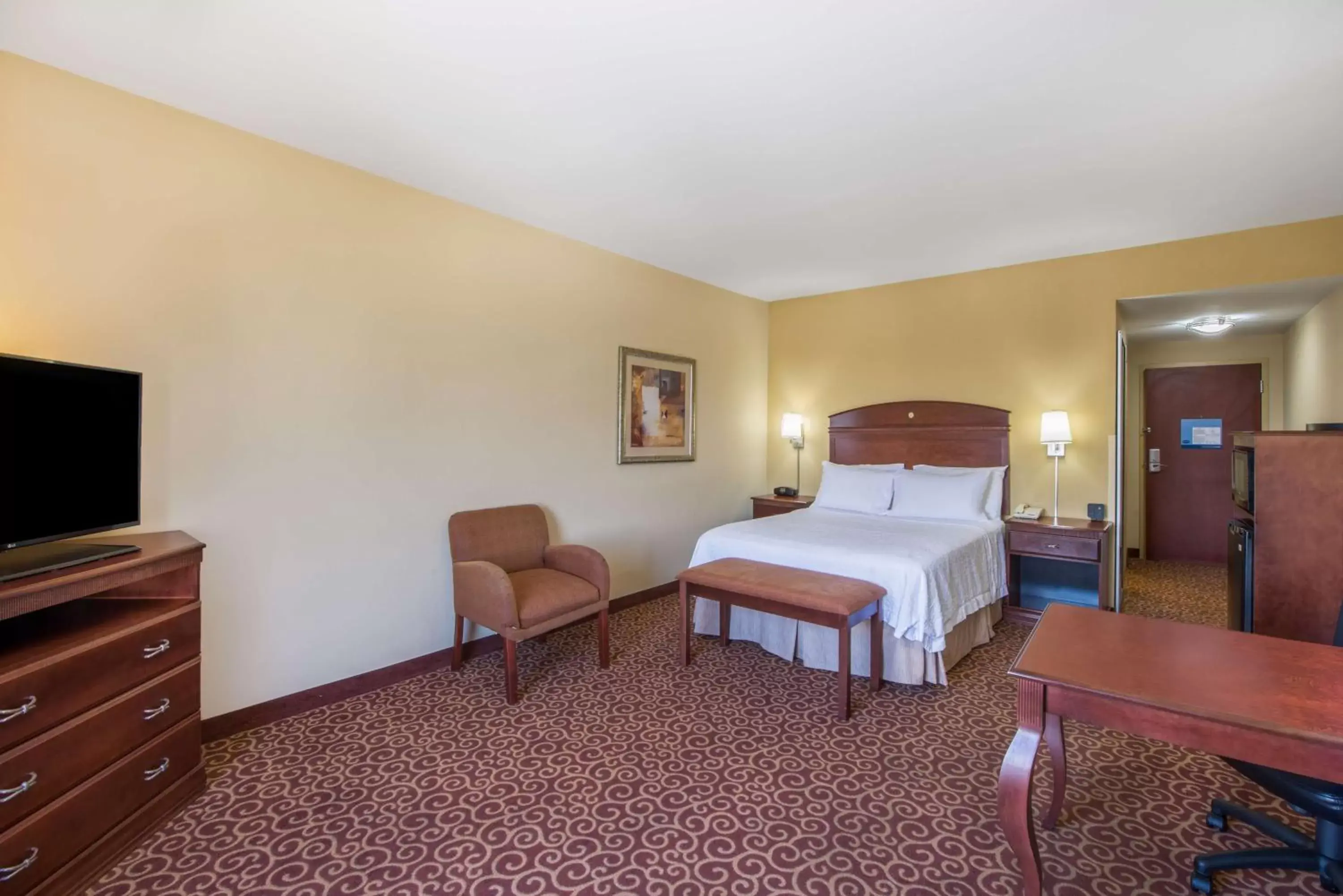 Bed in Hampton Inn & Suites Oklahoma City - South