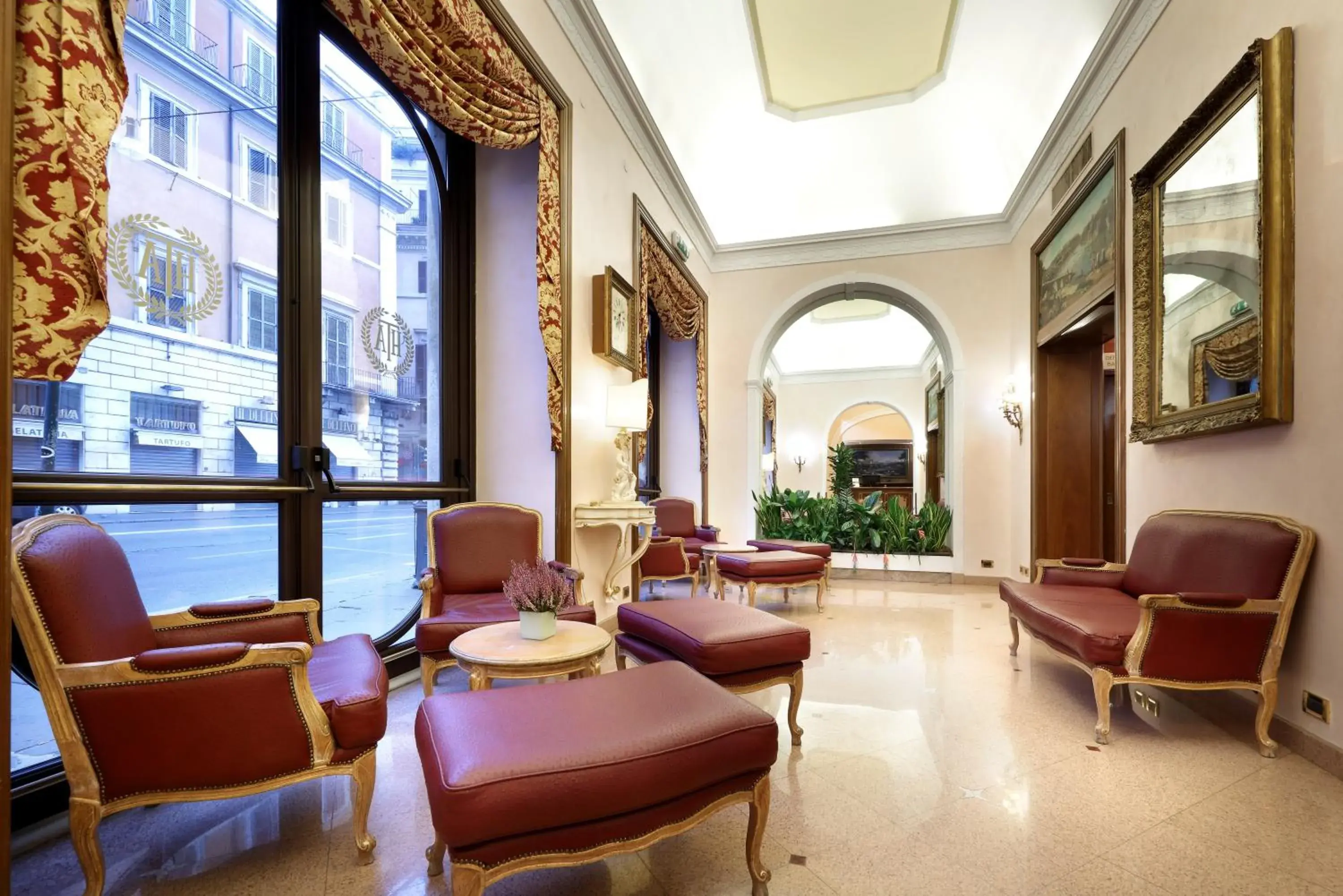 Lobby or reception, Lounge/Bar in Hotel Della Torre Argentina