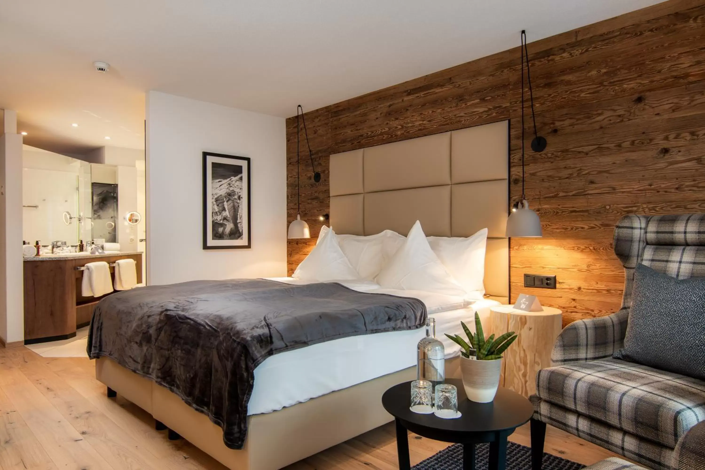 Bed in Walliserhof Grand-Hotel & Spa Relais & Châteaux