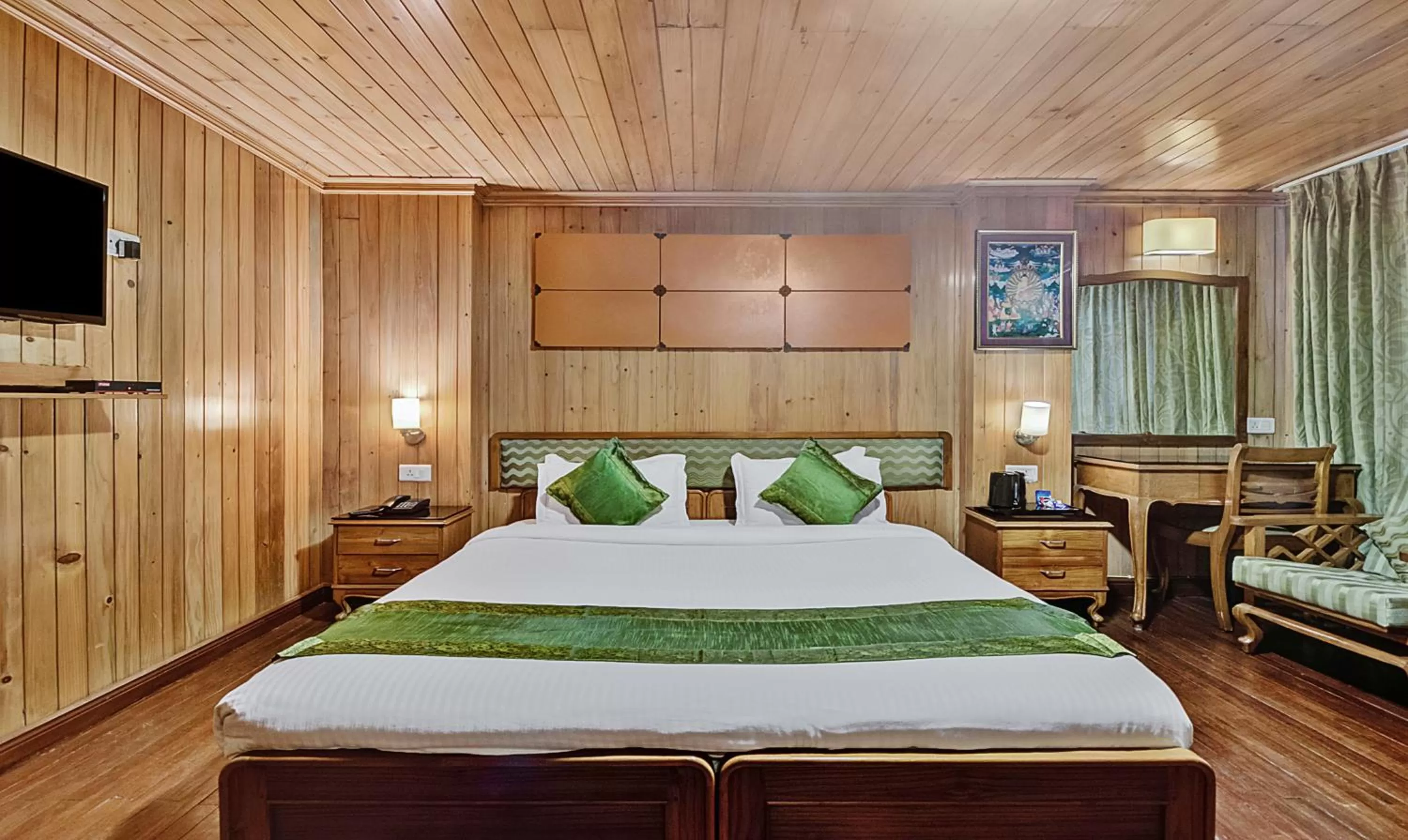 Photo of the whole room, Bed in Dekeling Hotel