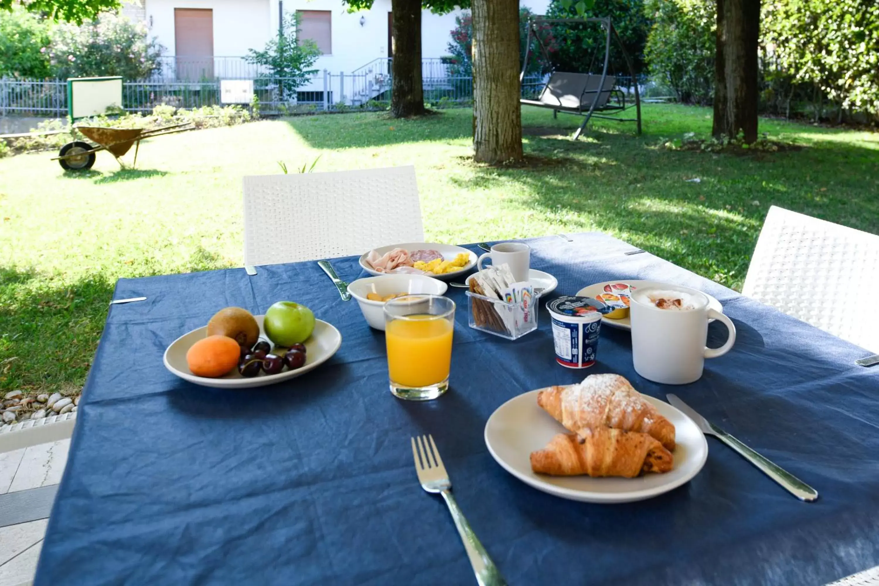 Breakfast in Hotel Mauro