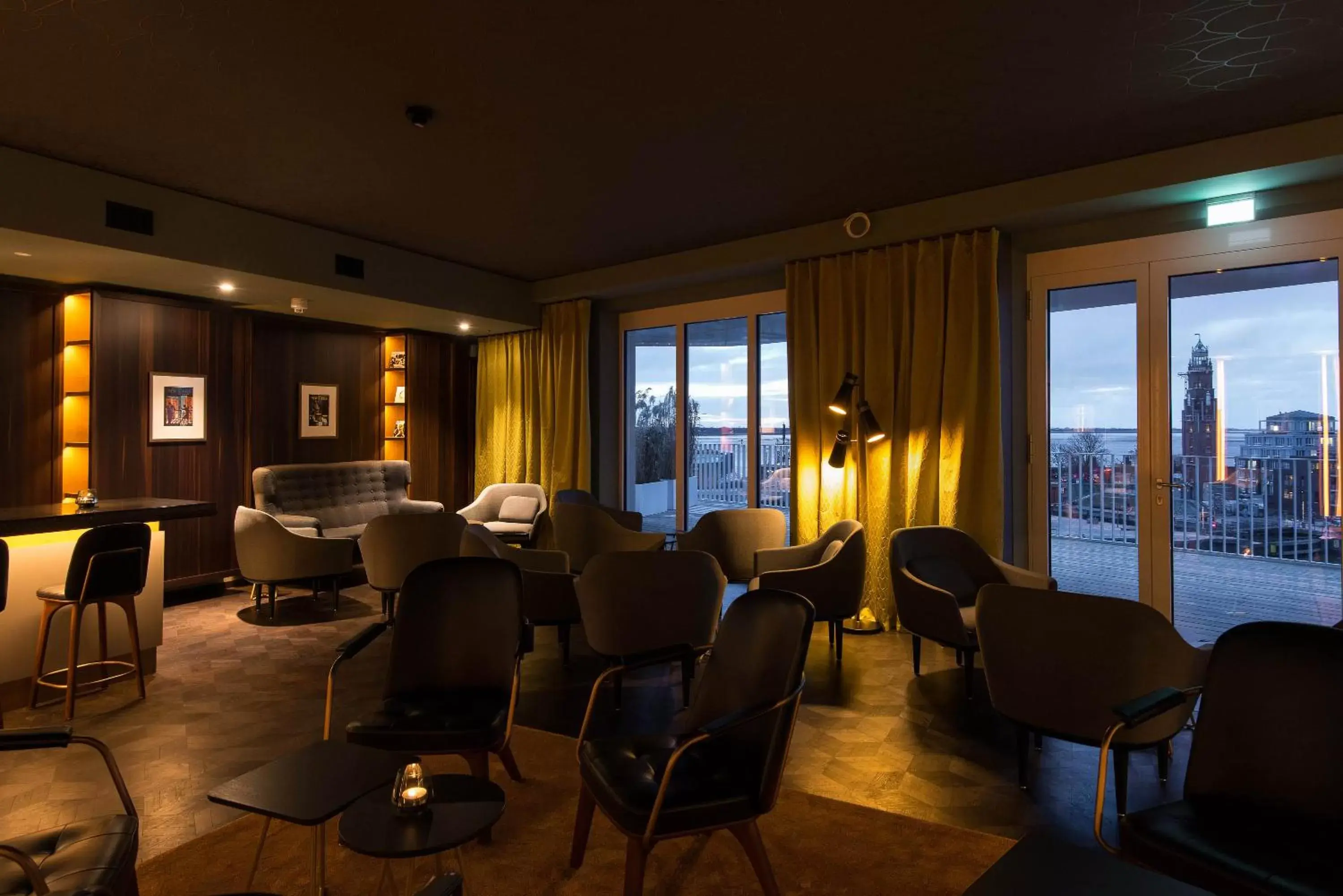 Lounge or bar in THE LIBERTY Hotel Bremerhaven BW Signature Collection