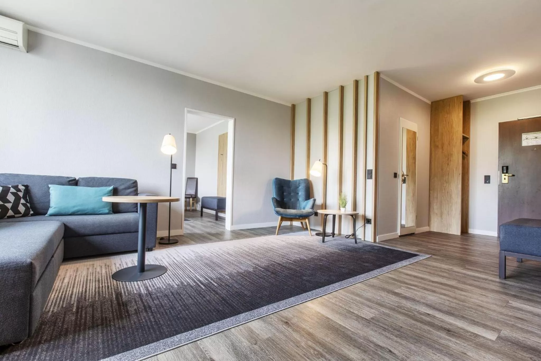Photo of the whole room in Holiday Inn Düsseldorf-Neuss by IHG