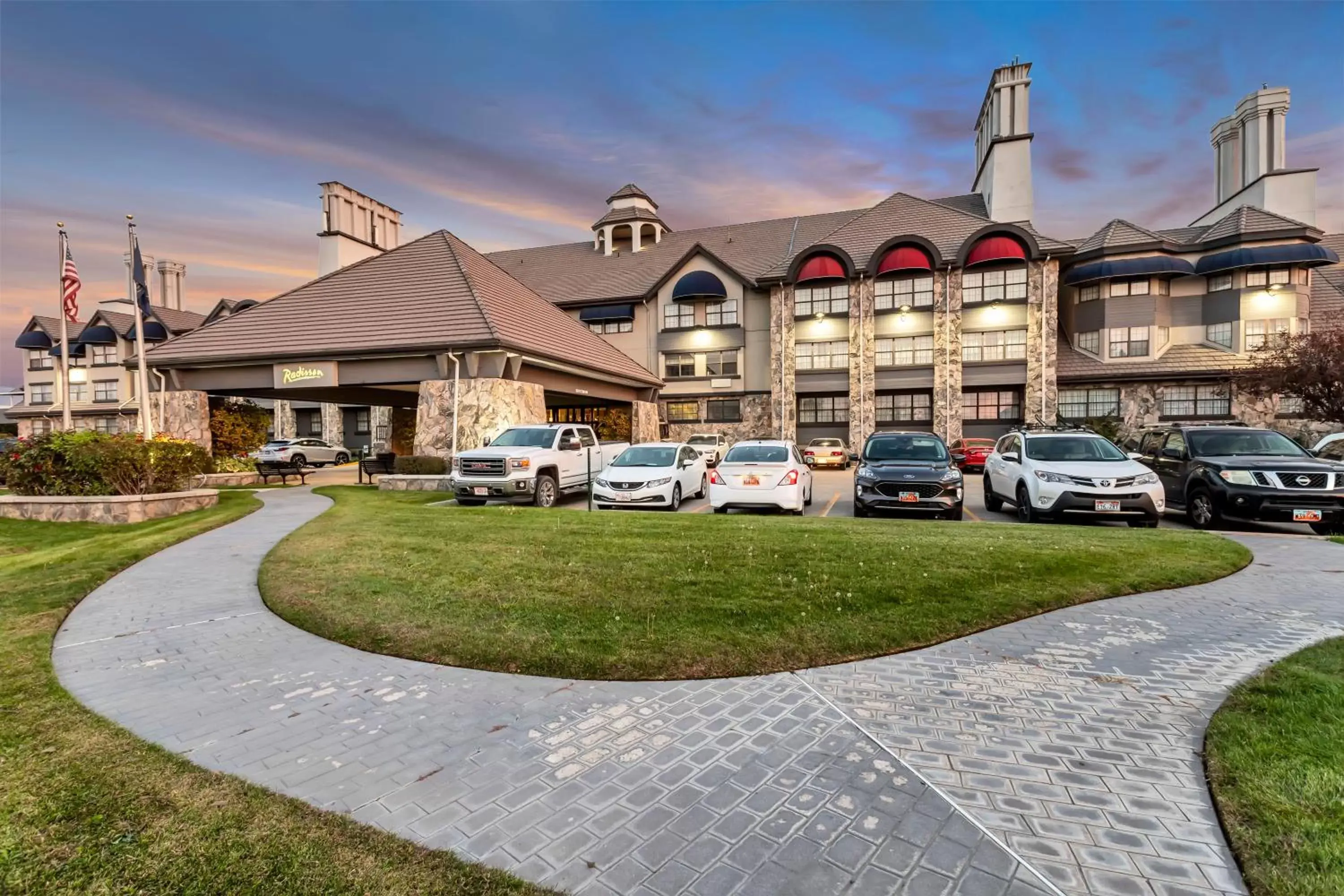 Property Building in Radisson Salt Lake Airport