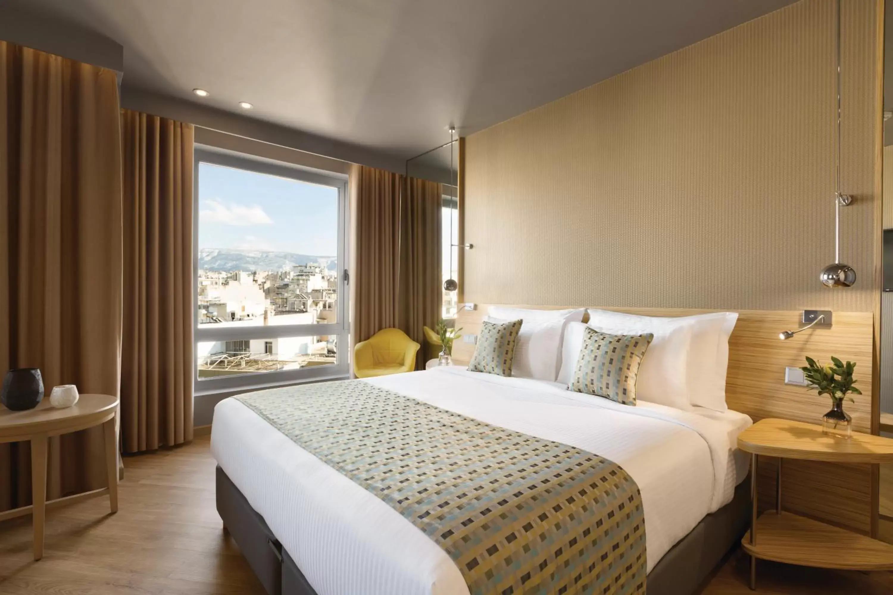 Bedroom, Bed in Wyndham Grand Athens