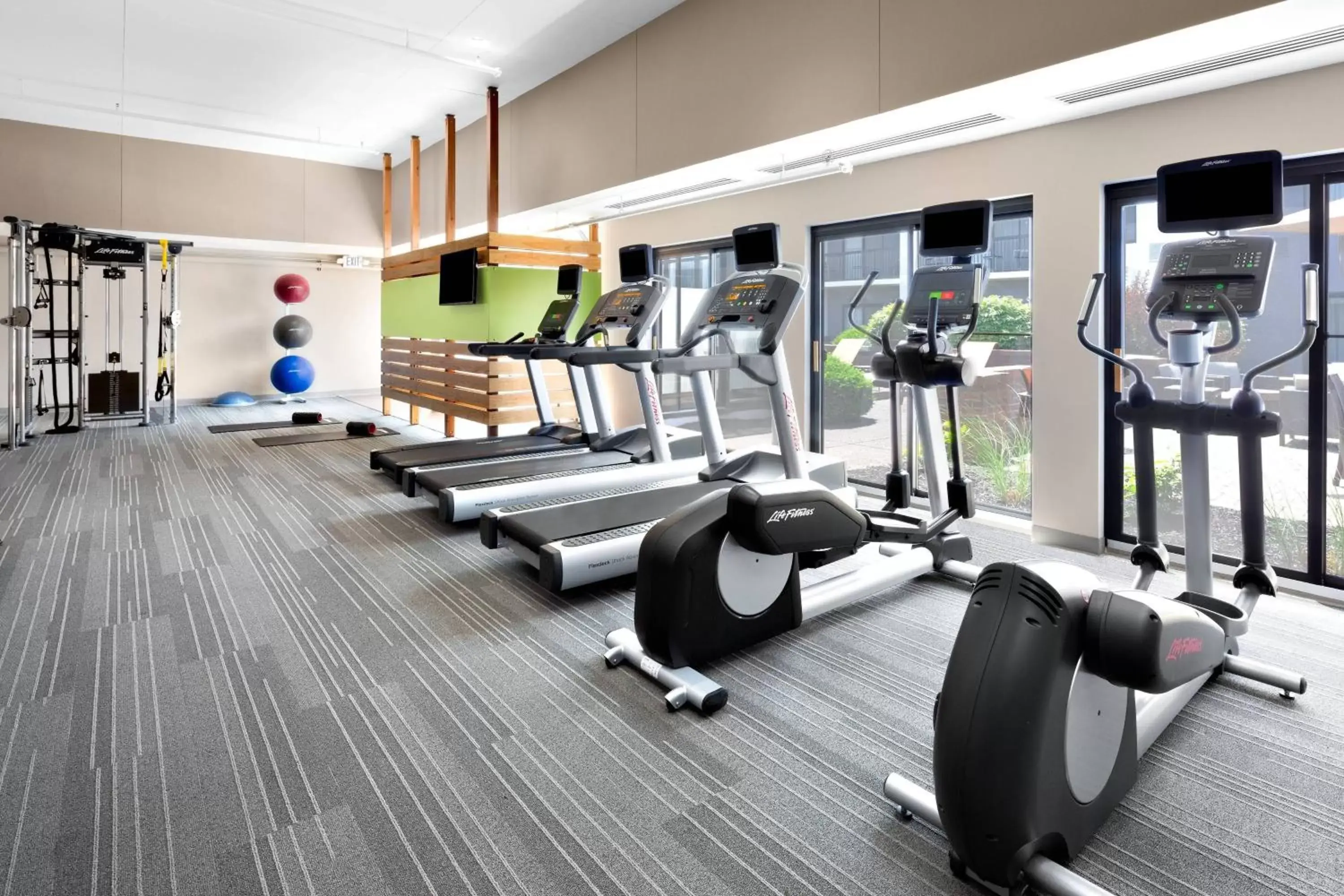 Fitness centre/facilities, Fitness Center/Facilities in Courtyard by Marriott Pittsburgh Airport