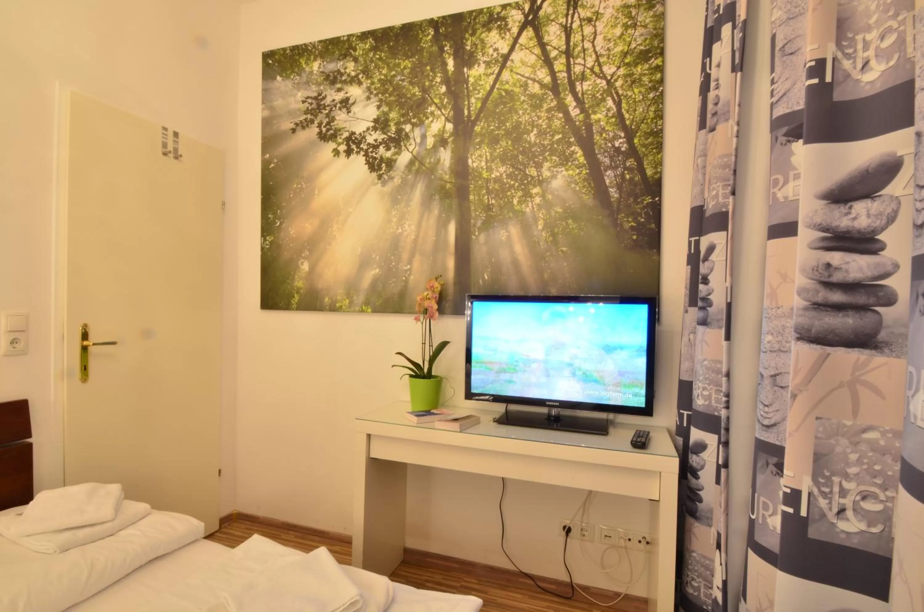 Bed in AJO Apartments - Messe City Flat - Self-Check-in