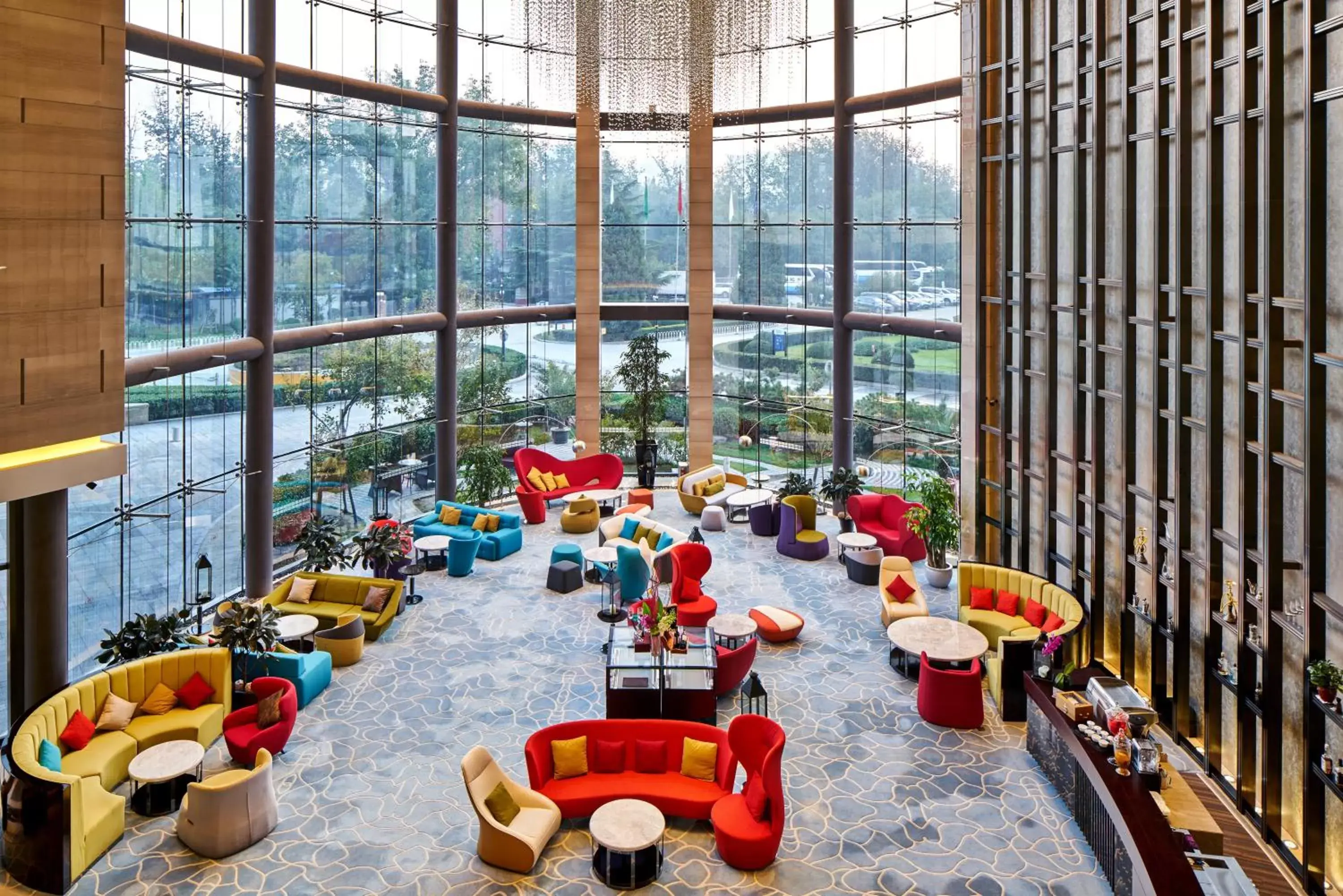 Property building, Restaurant/Places to Eat in Crowne Plaza Beijing Lido, an IHG Hotel