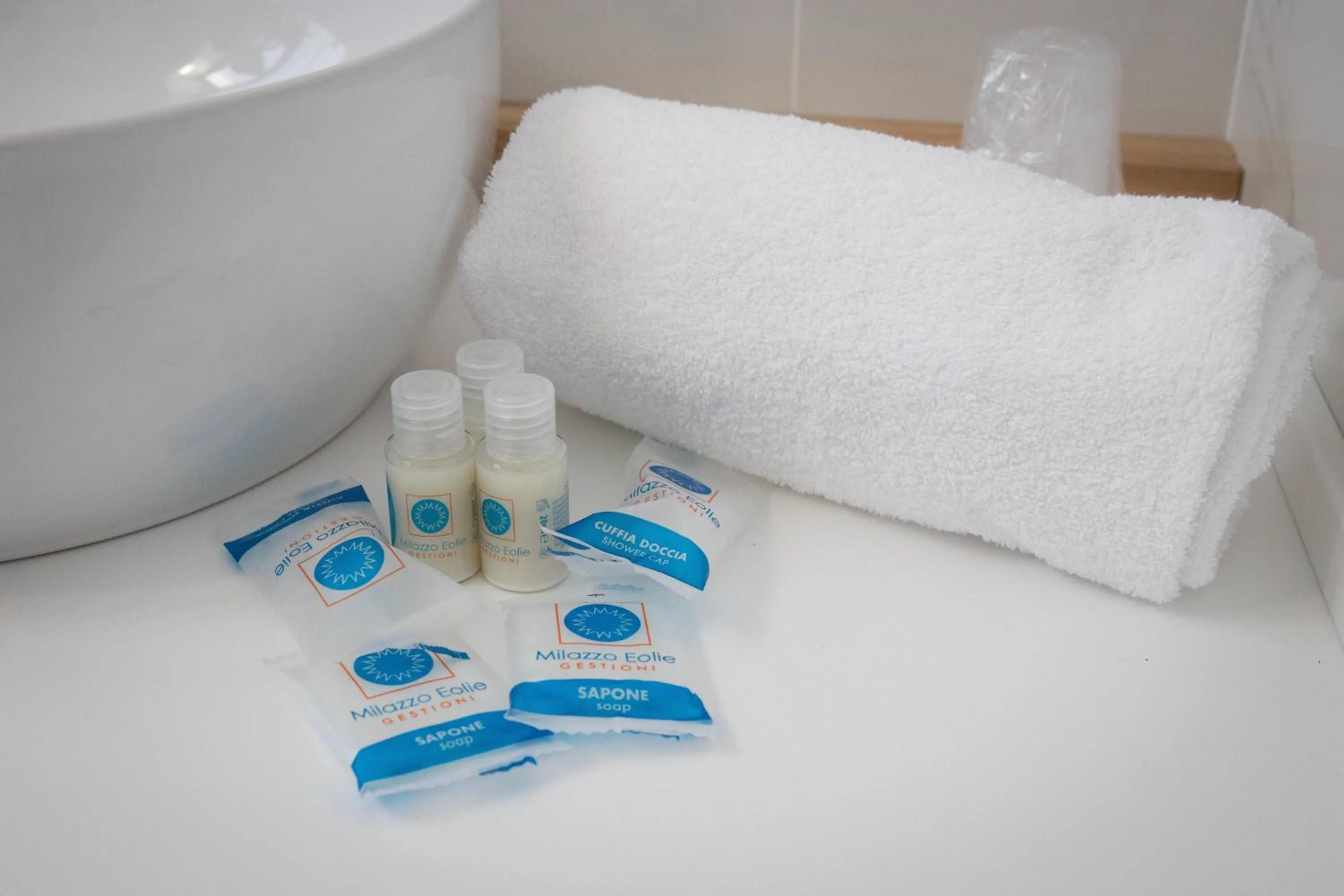 Bed in Albergo Milazzo Inn AiMori