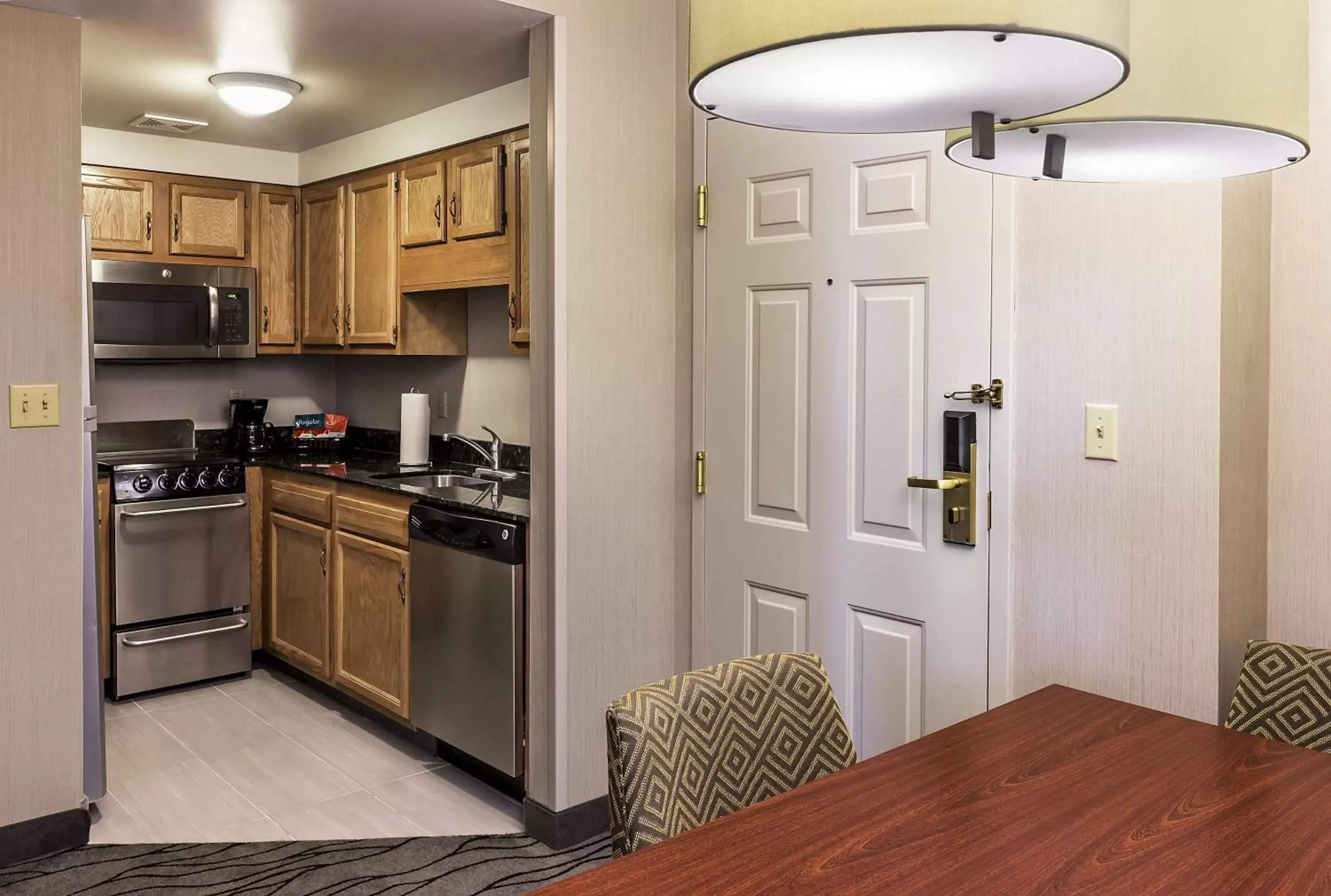 Kitchen or kitchenette, Kitchen/Kitchenette in Homewood Suites by Hilton Buffalo/Airport