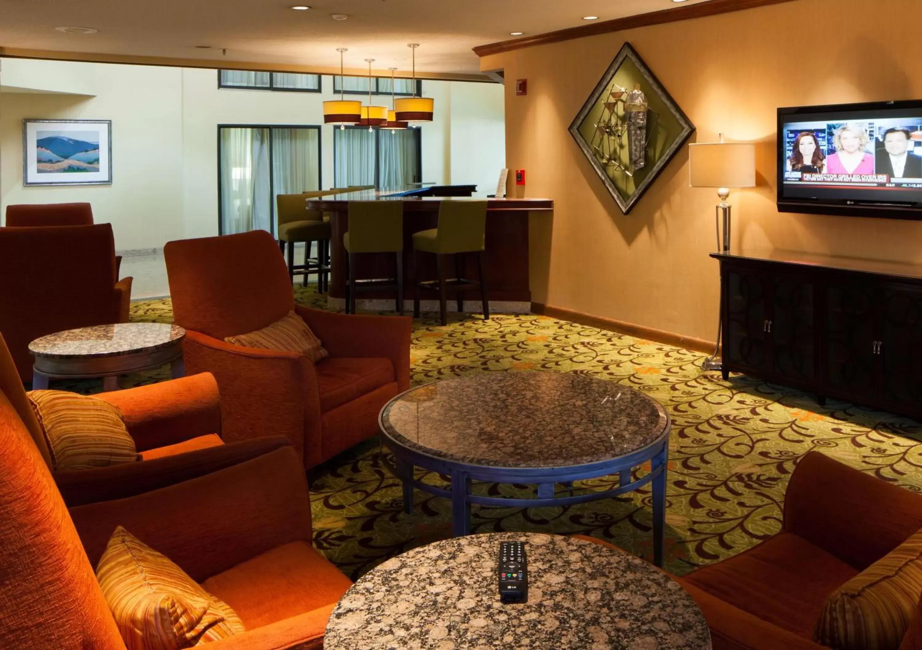 Lobby or reception, Lounge/Bar in Crowne Plaza Hotel Hickory, an IHG Hotel