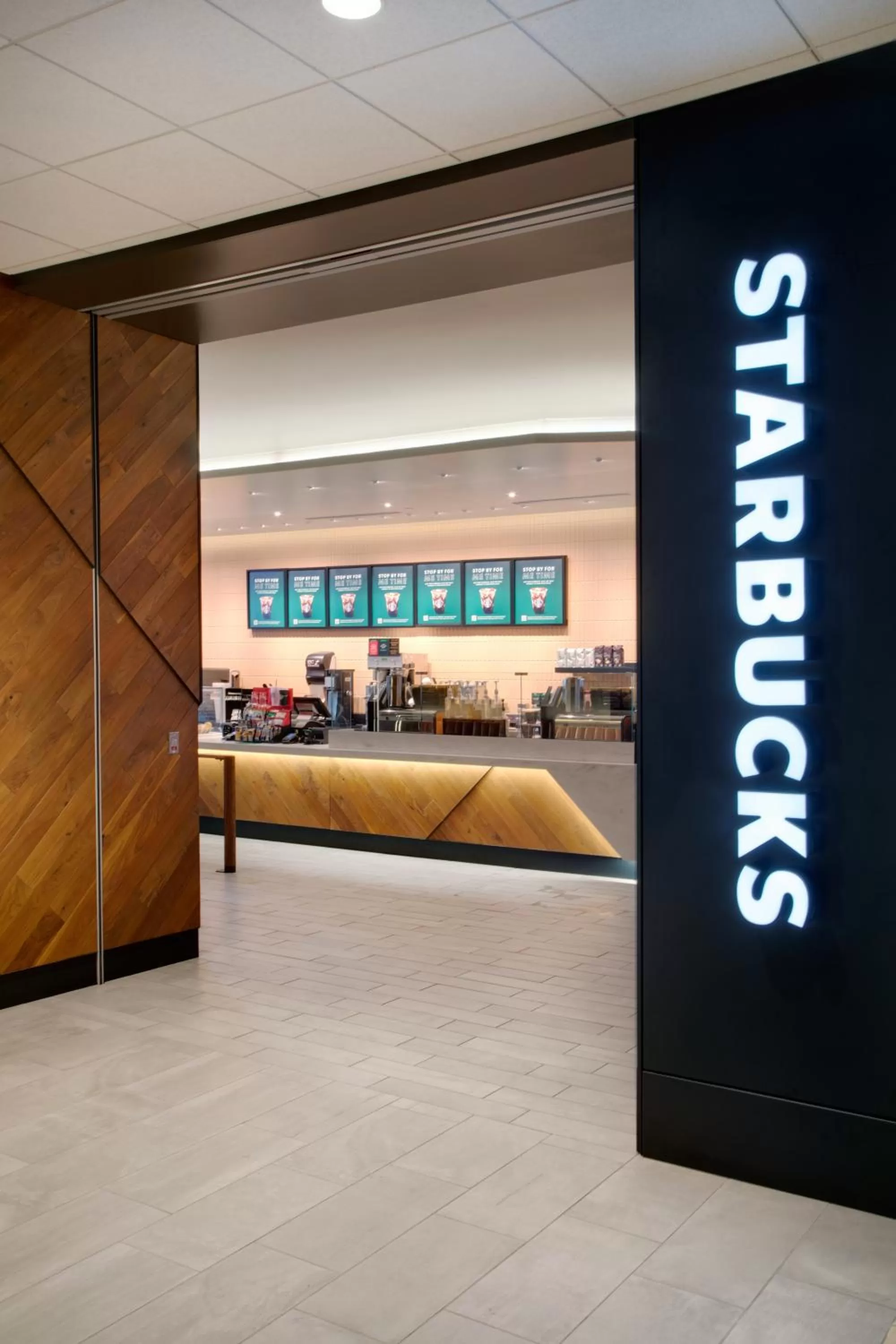 Restaurant/places to eat in Hyatt Regency Milwaukee