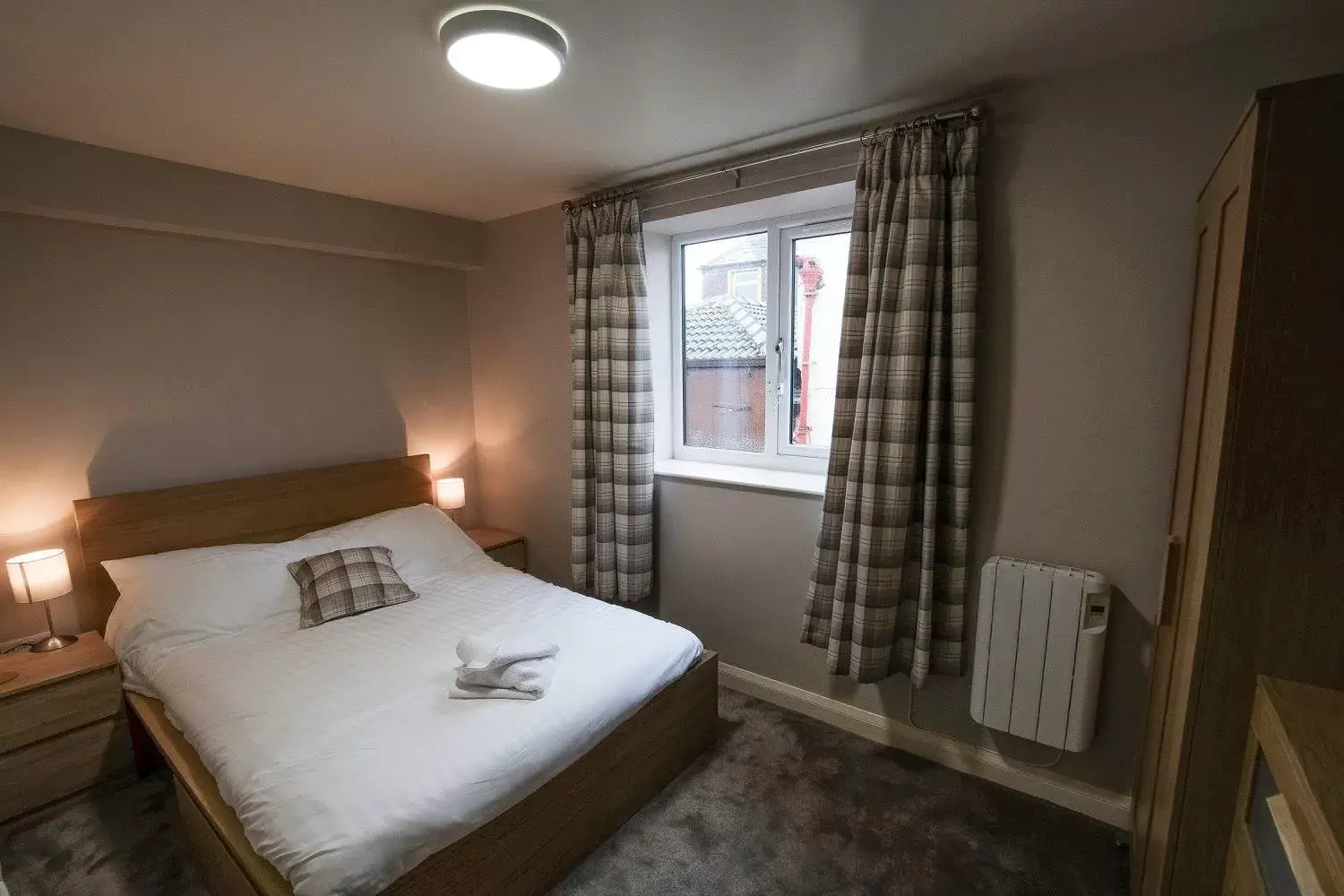 Three-Bedroom Apartment in Morecambe Rooms