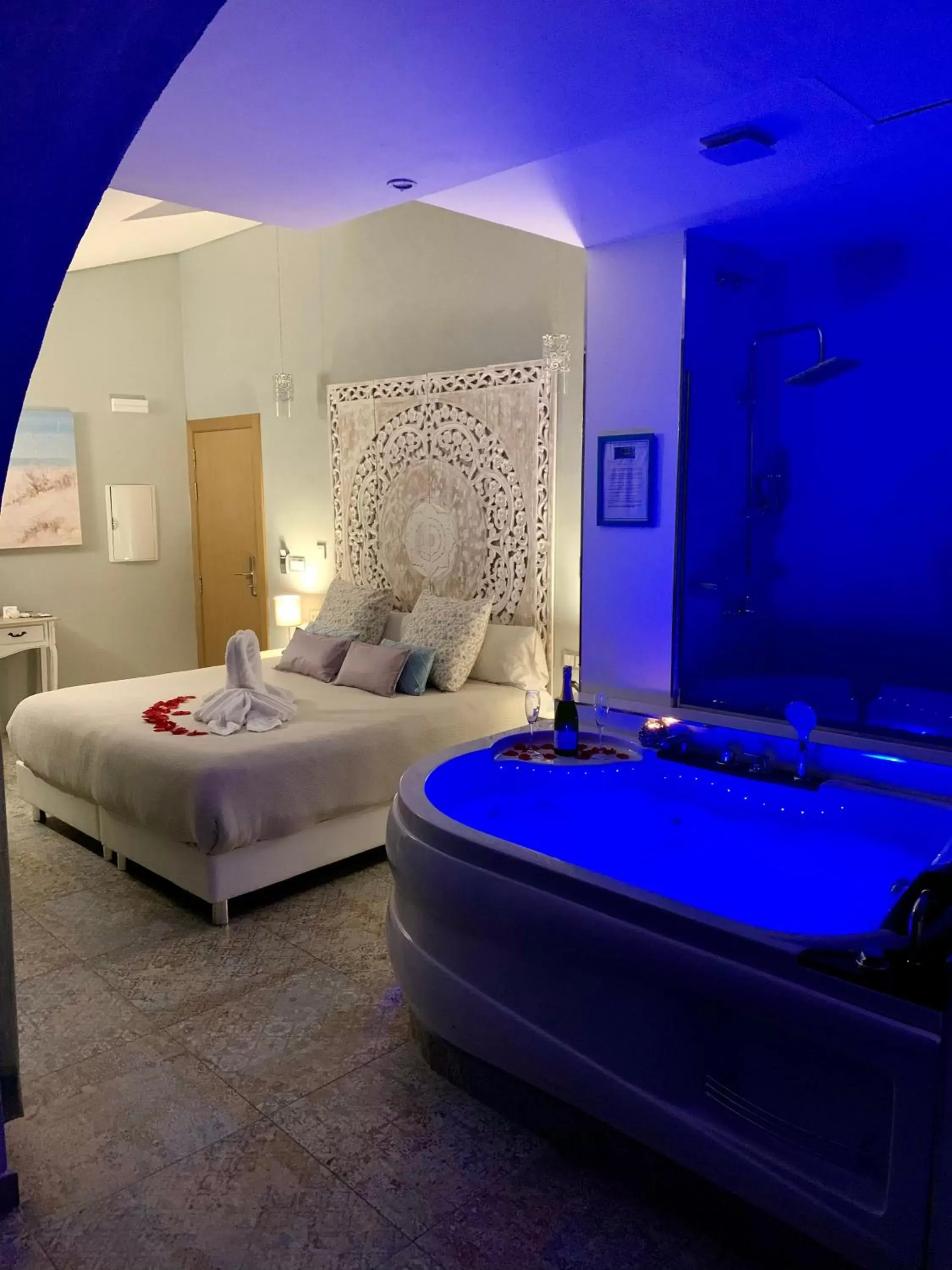Bedroom, Bathroom in Hotel Spa Adealba