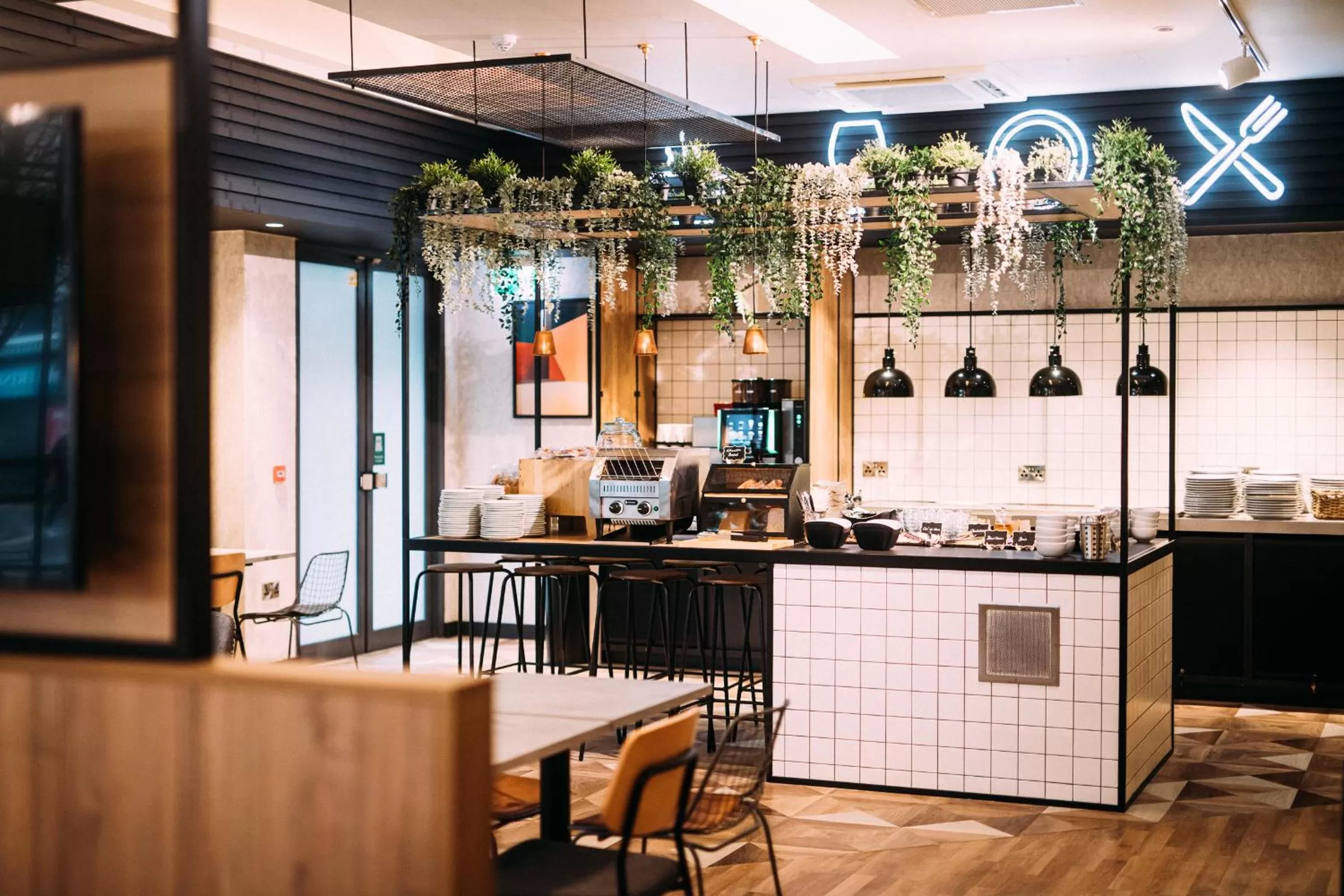 Breakfast in ibis Belfast City Centre