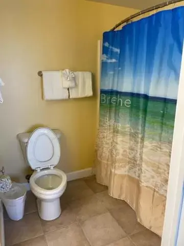 Bathroom in Shores of Panama Resort