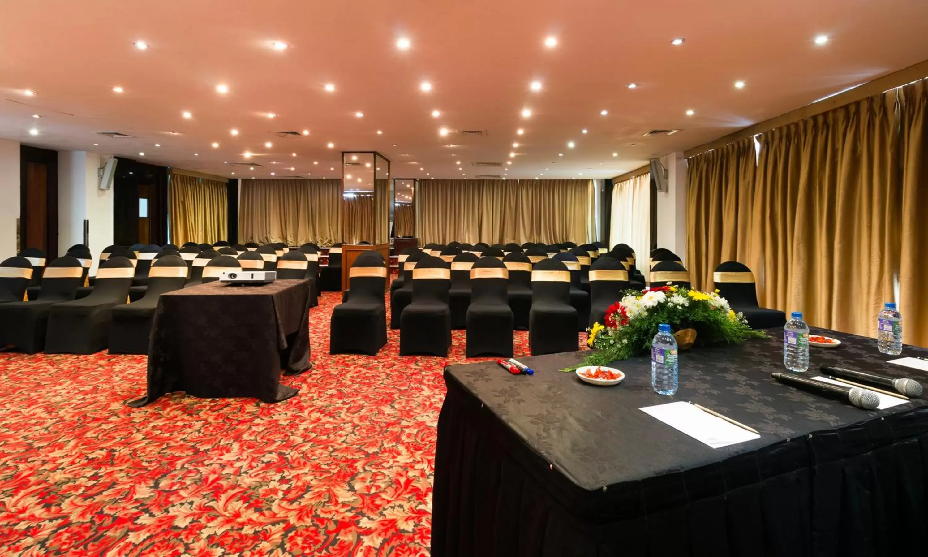 Banquet/Function facilities in Global Towers Hotel & Apartments