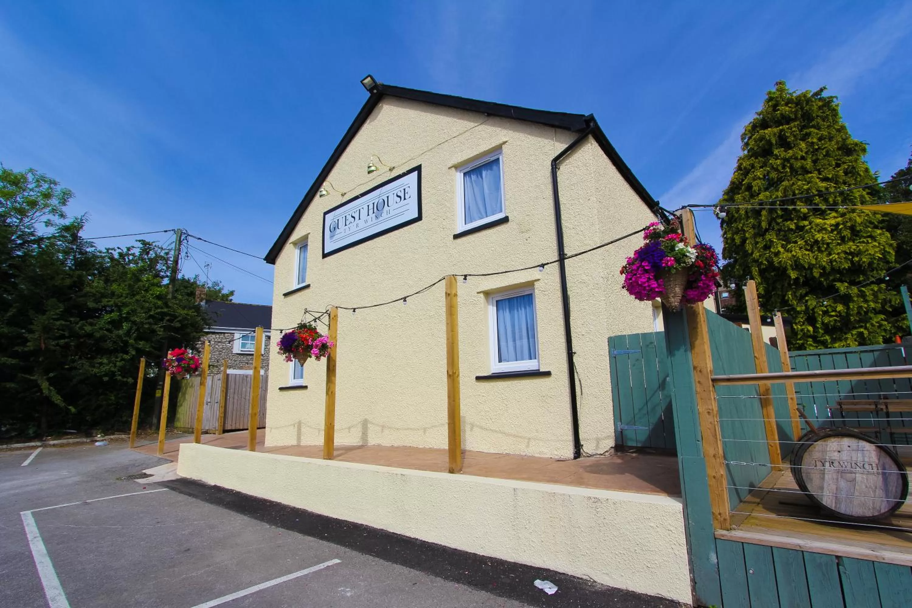 Property building in Tyr Winch