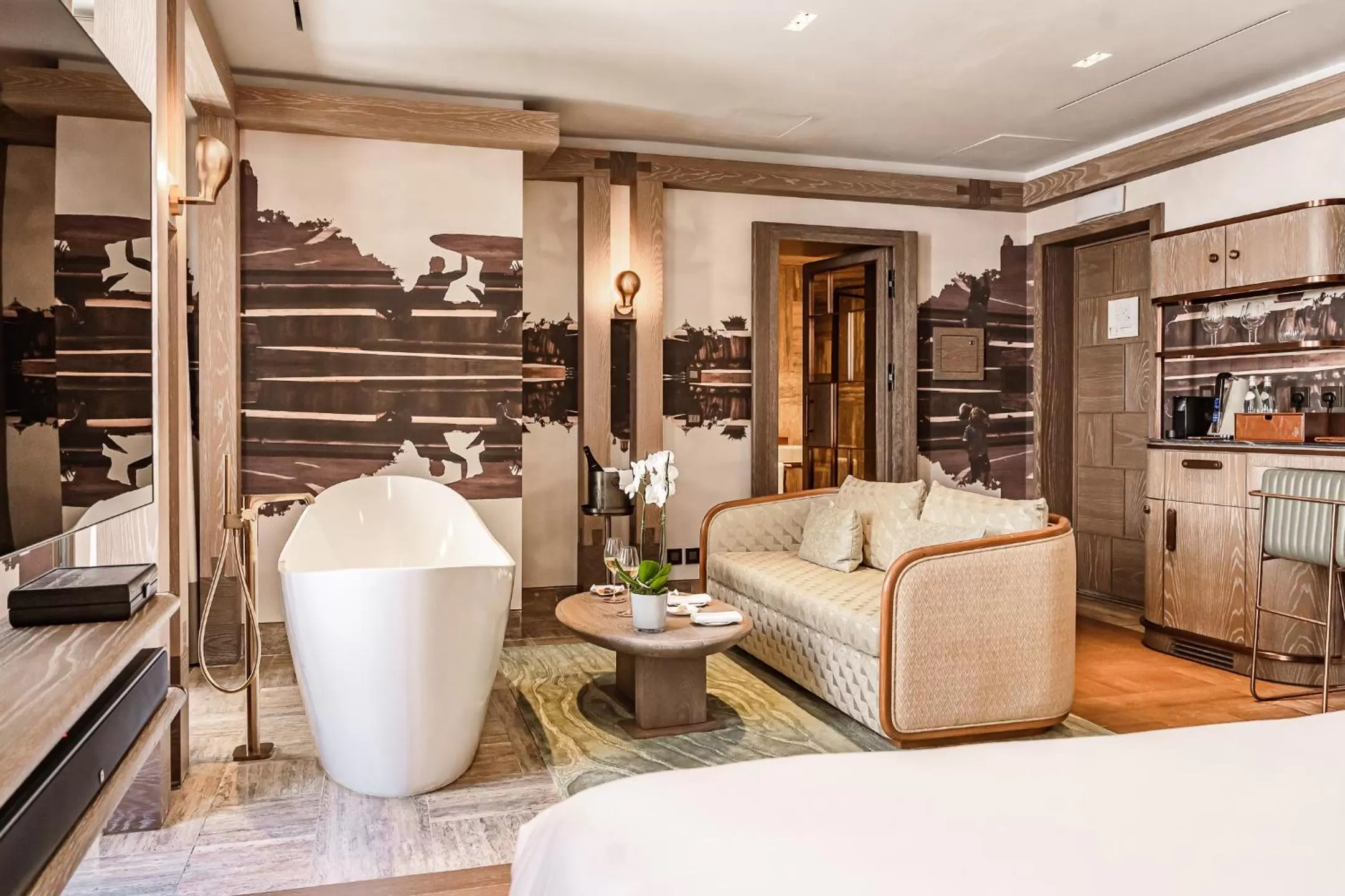 Bath in Iniala Harbour House