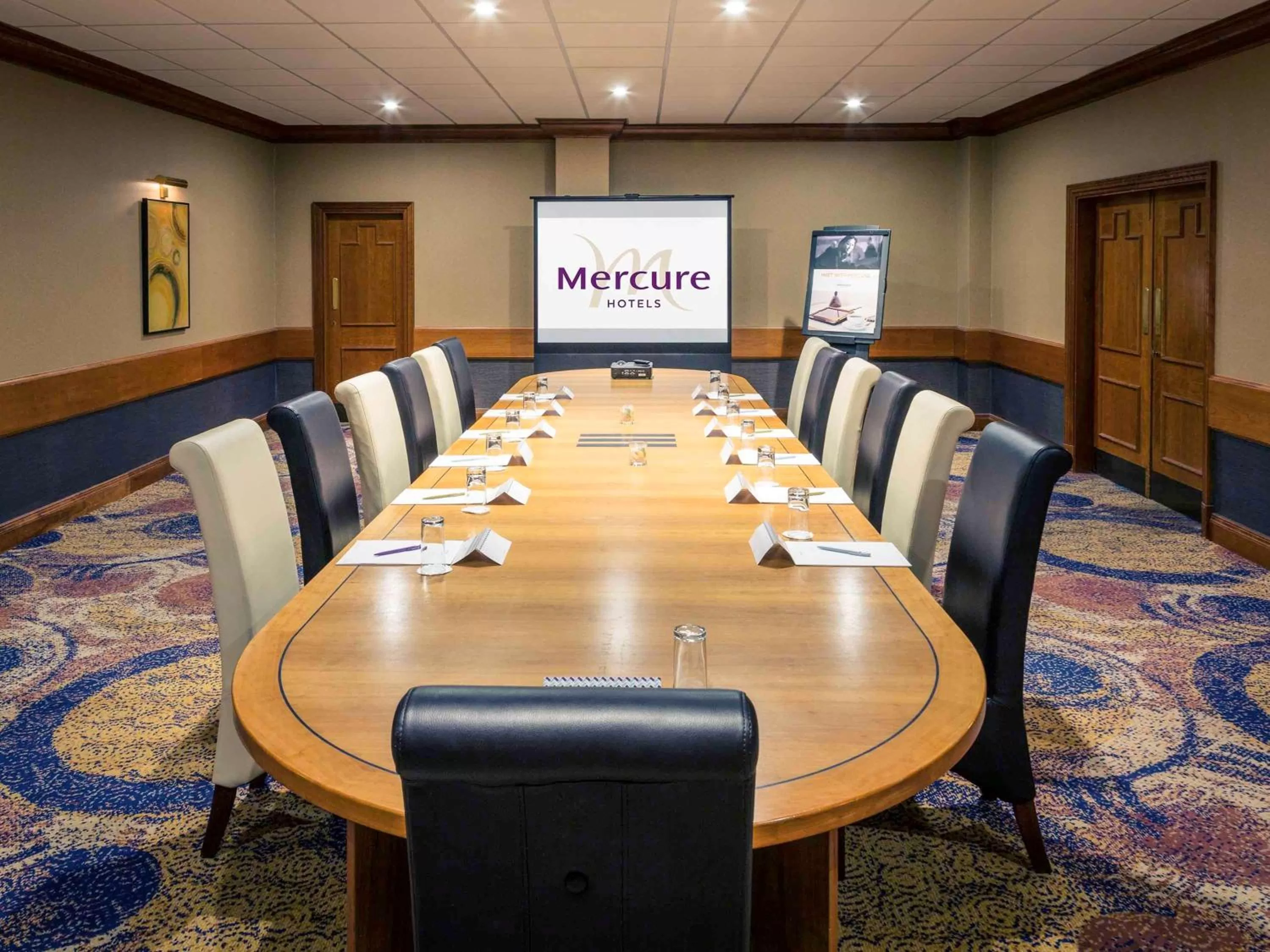 Meeting/conference room in Mercure Daventry Court Hotel