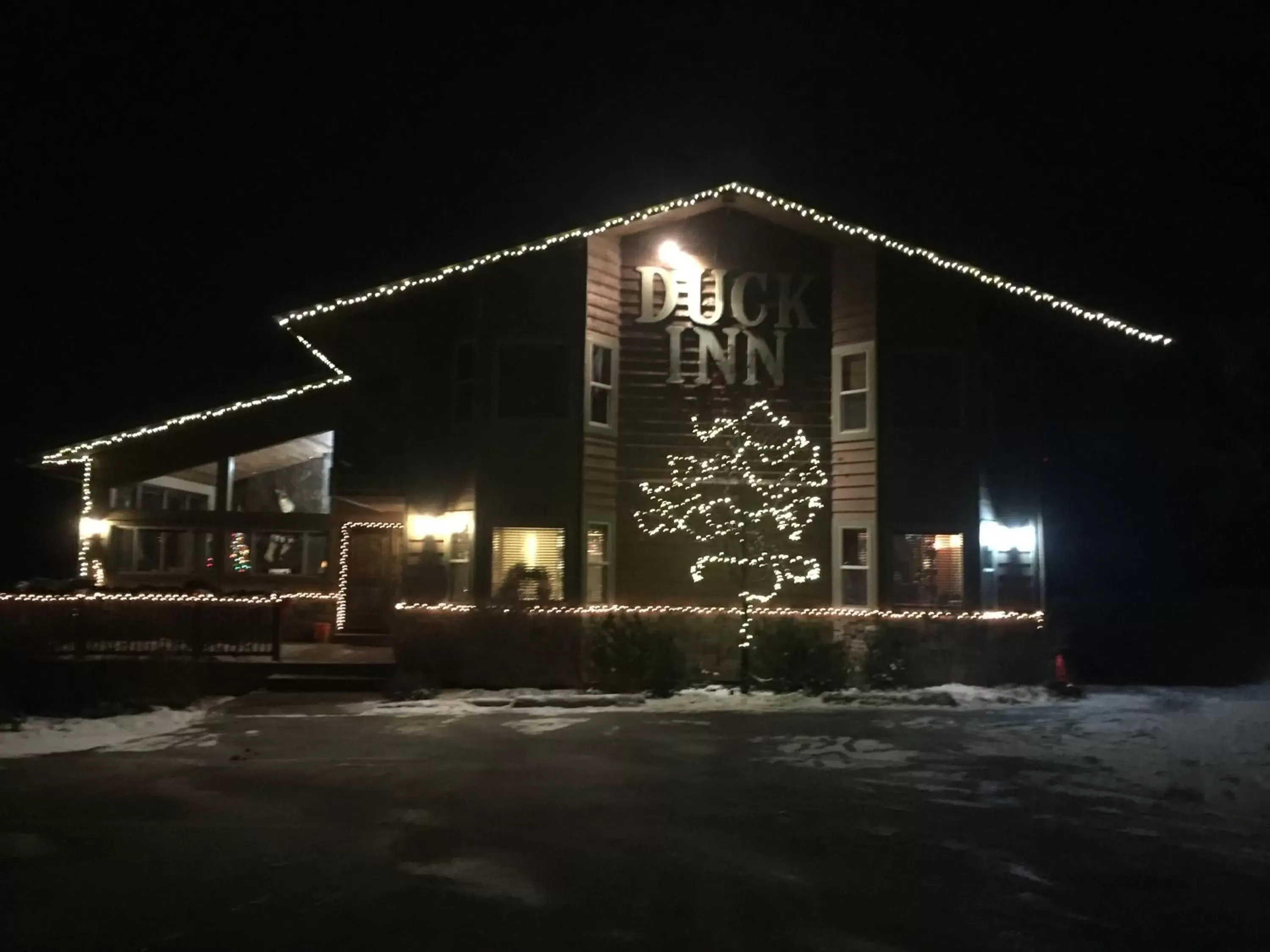 Winter in Duck Inn Lodge