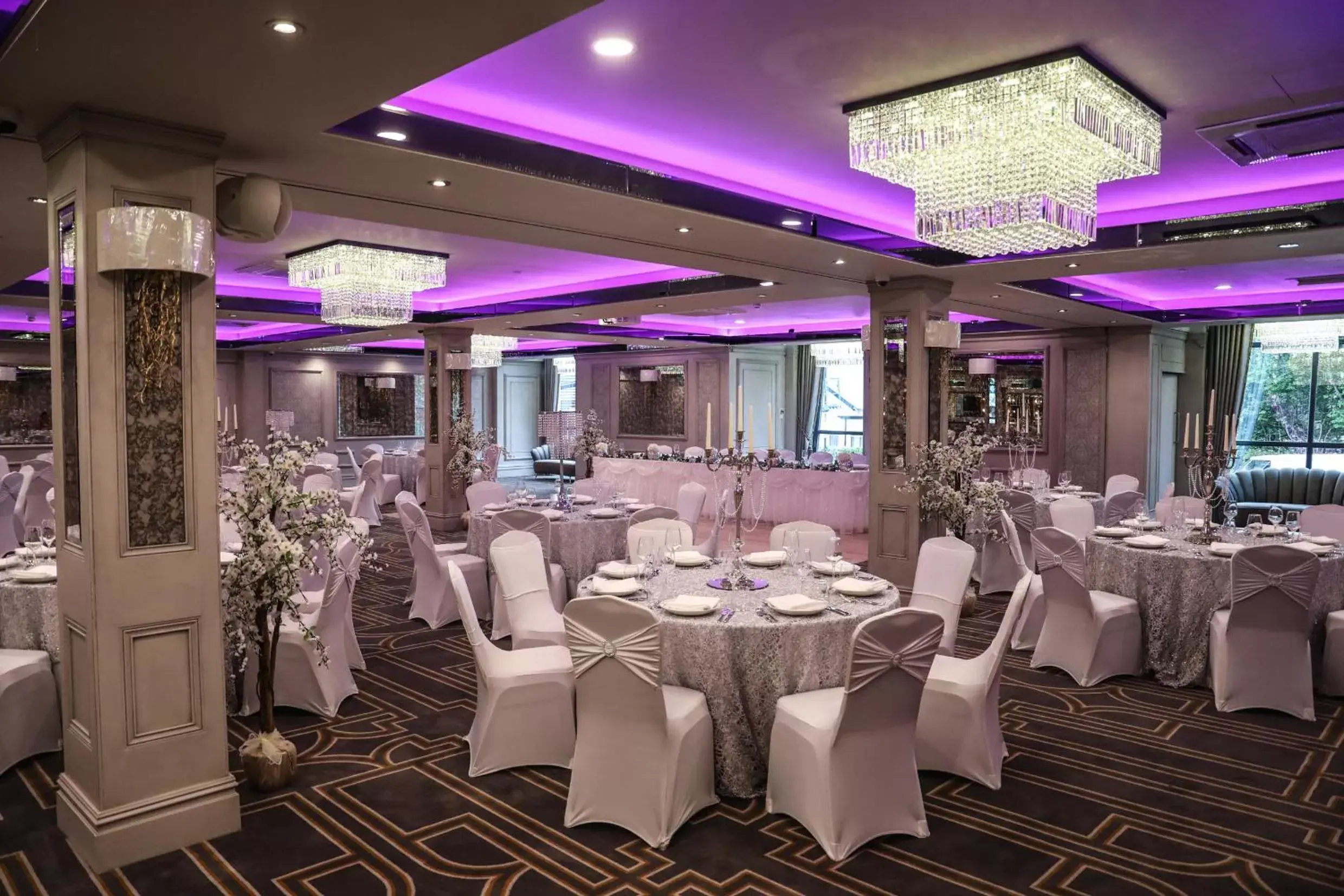 Banquet/Function facilities, Restaurant/Places to Eat in The Lansdowne Hotel