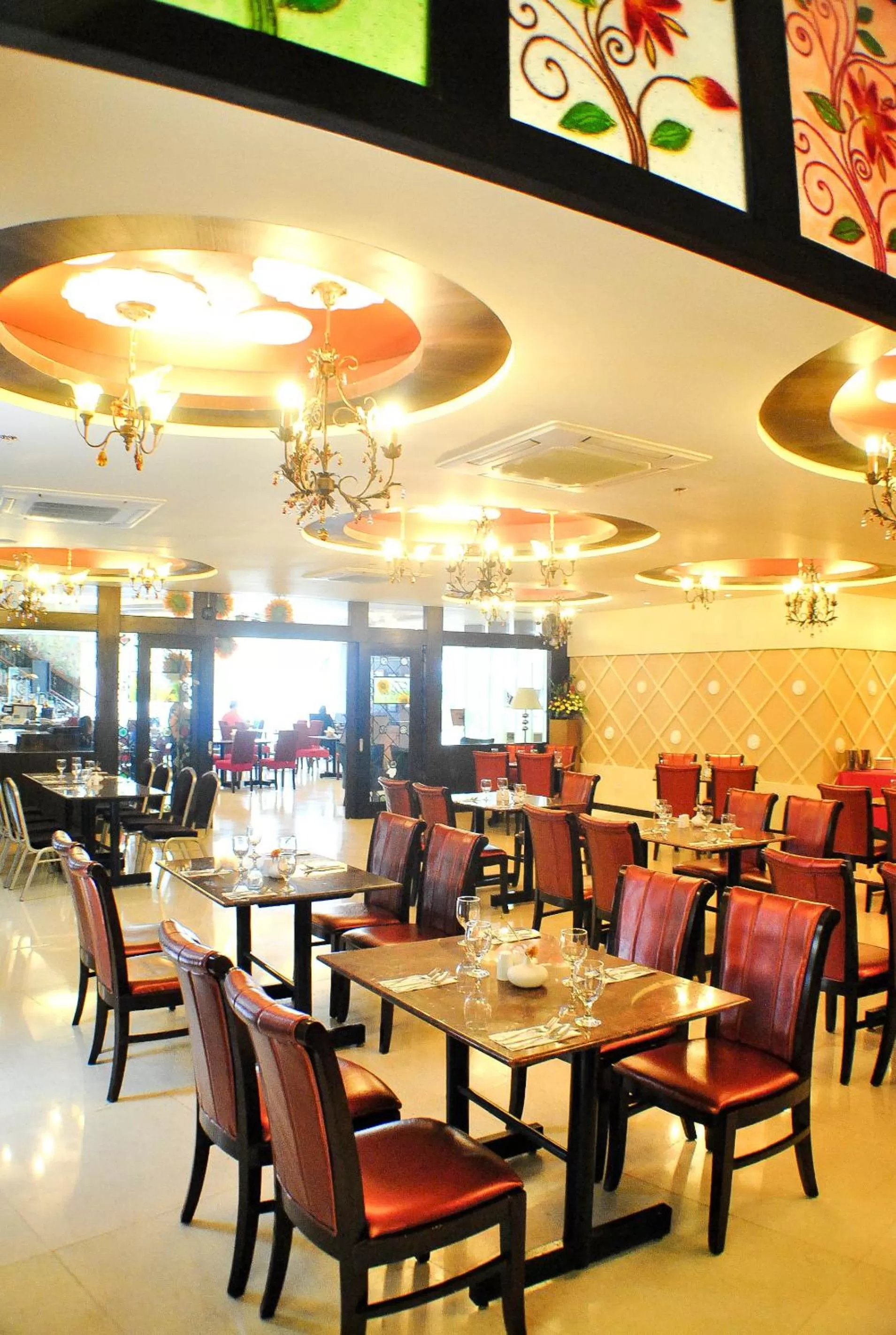 Restaurant/places to eat in Hotel Elizabeth Cebu