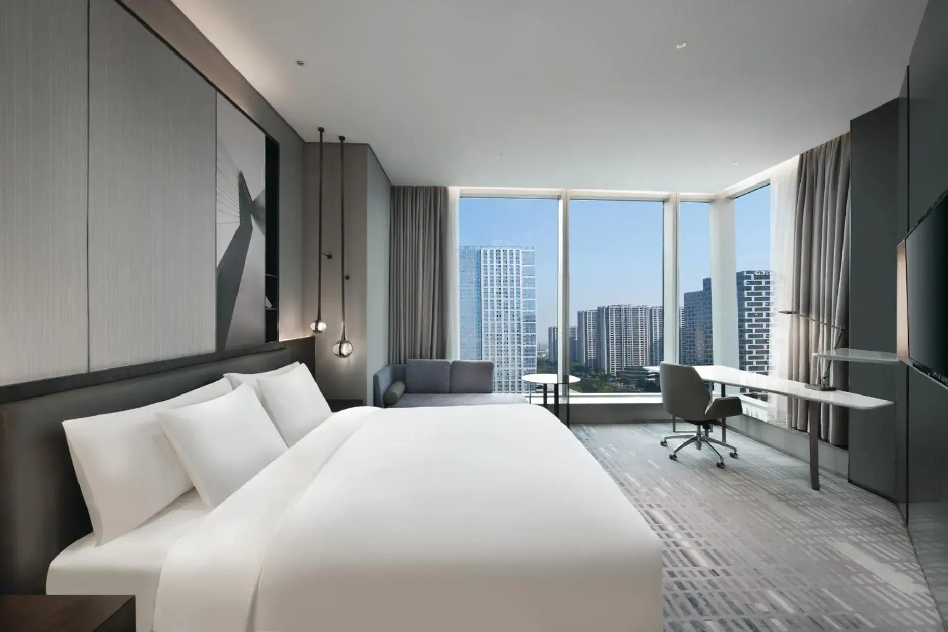 Bedroom in Crowne Plaza Hangzhou Science City, an IHG Hotel