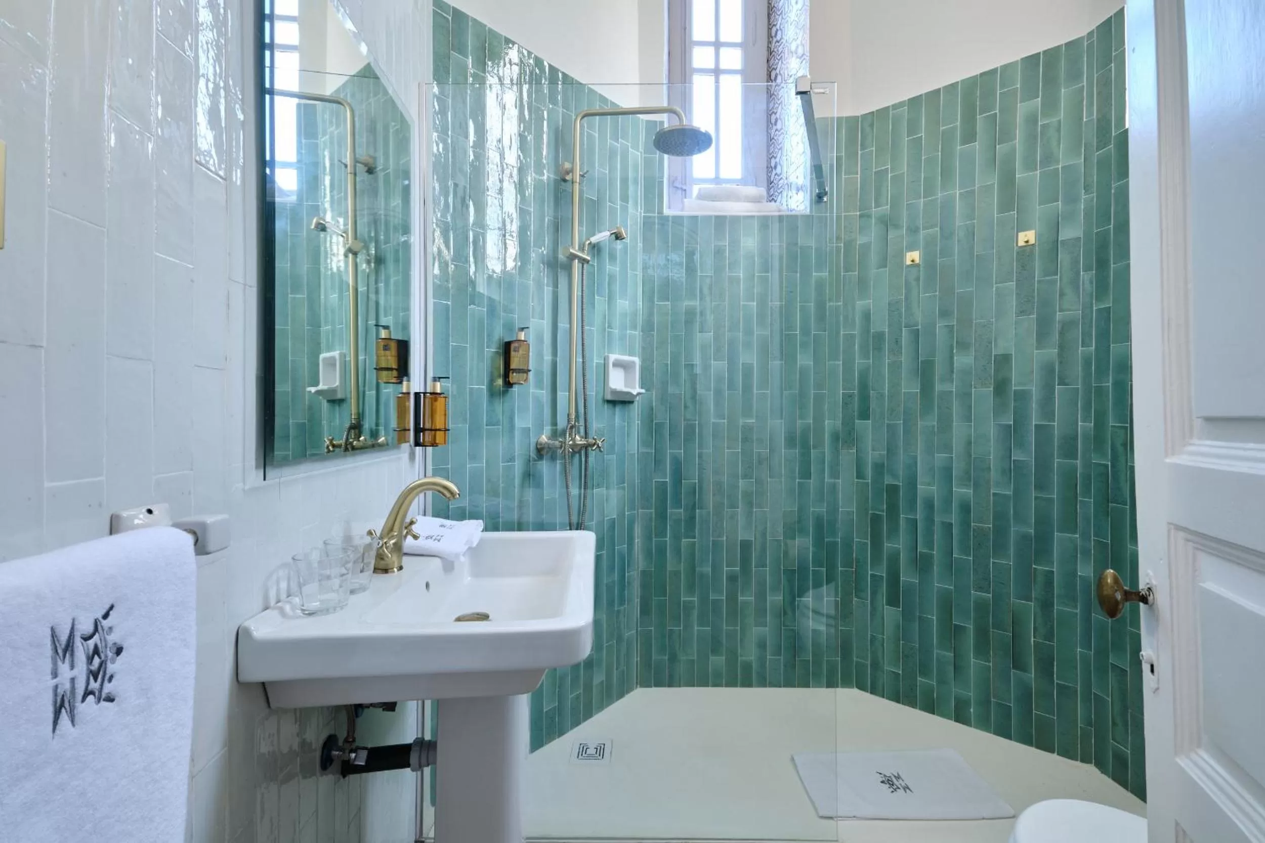 Shower in HOTEL BOUTIQUE VILLA DEL MARQUÉS