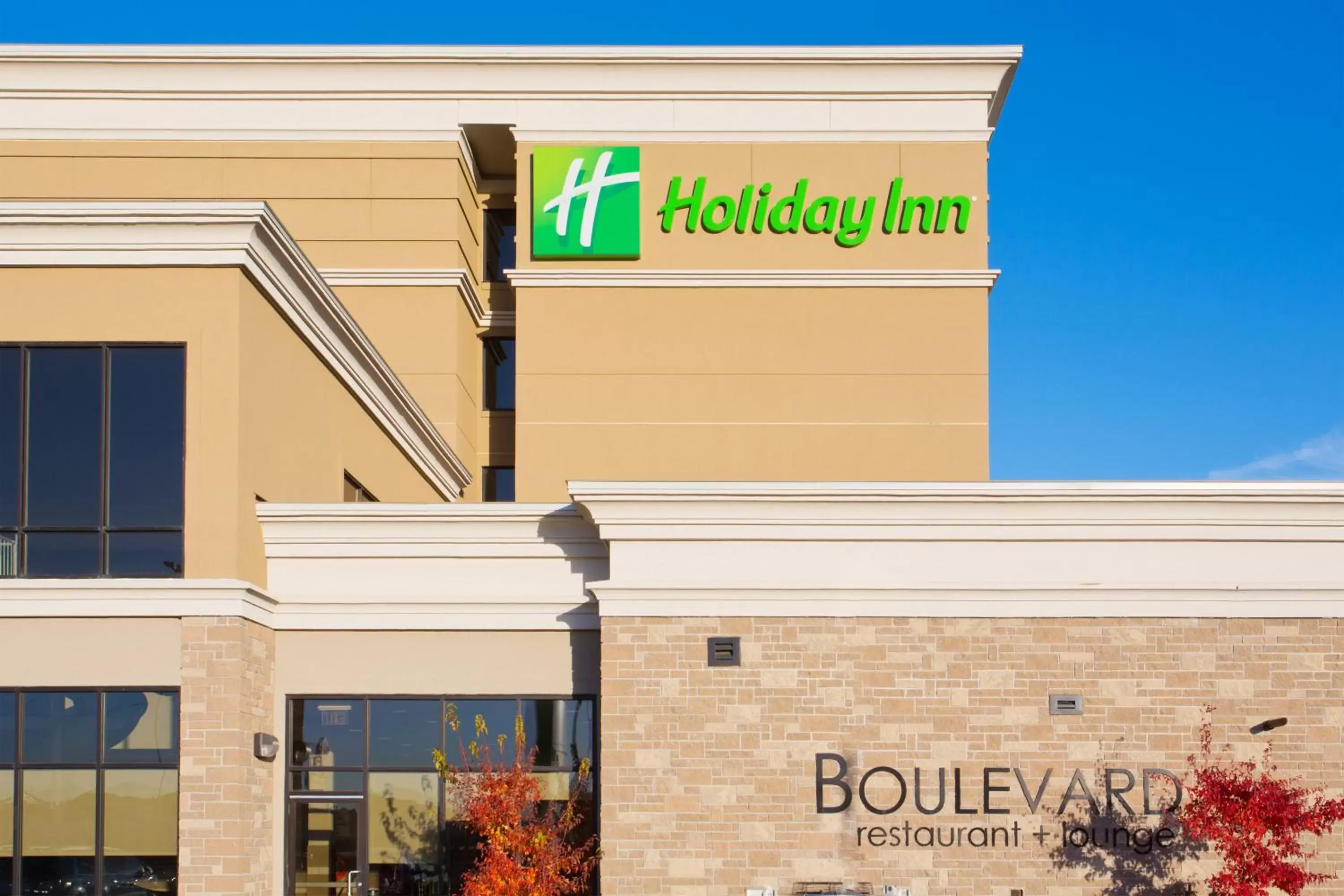 Restaurant/places to eat, Property Logo/Sign in Holiday Inn Hotel & Suites Red Deer, an IHG Hotel