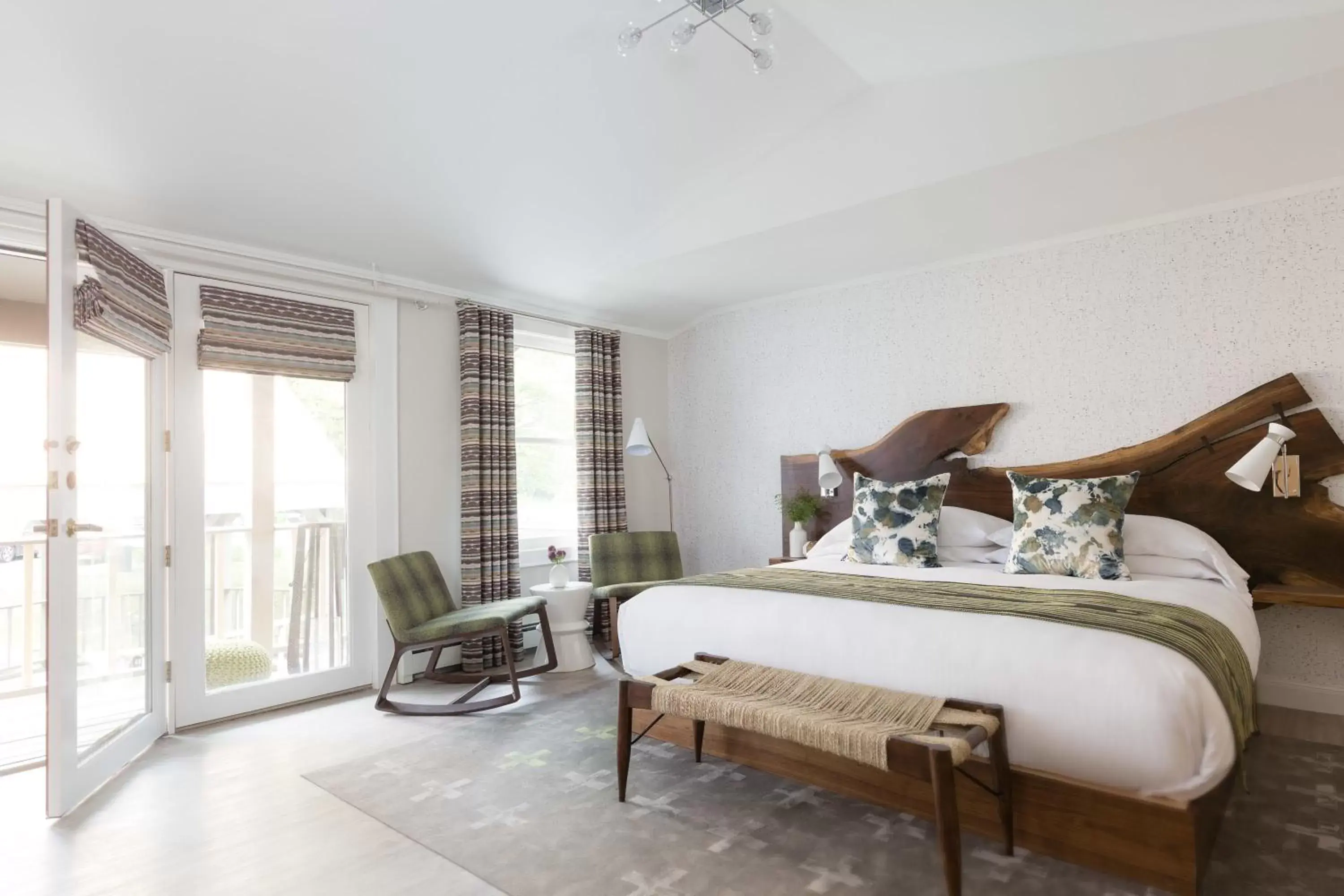 Deluxe King Room in Field Guide Lodge Deluxe King Room in Field Guide Lodge