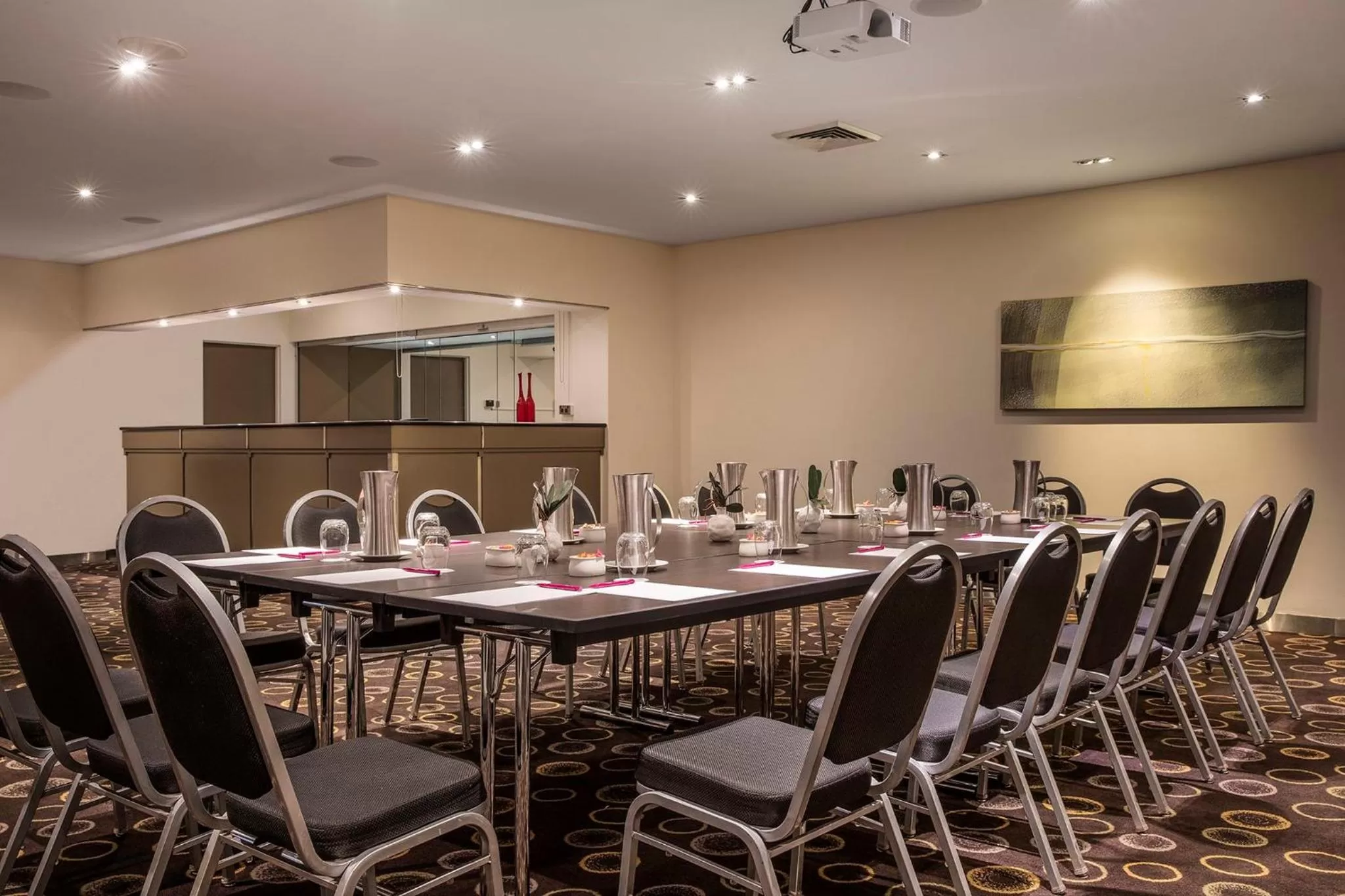 Meeting/conference room in Crowne Plaza Canberra by IHG