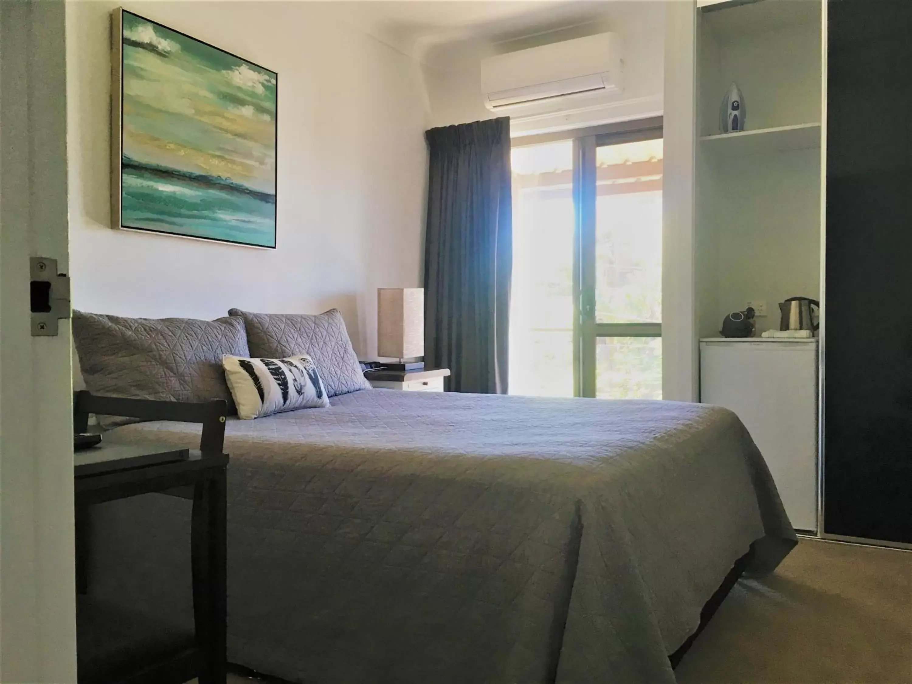 Photo of the whole room, Bed in Riverside Rest Nambucca Heads