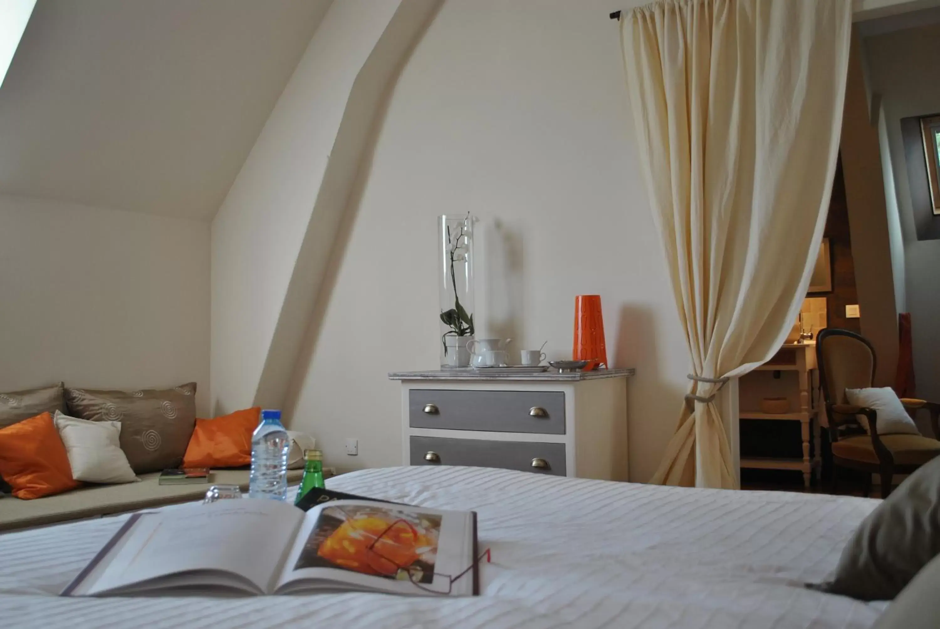 Bedroom, Bed in Villa Hortebise